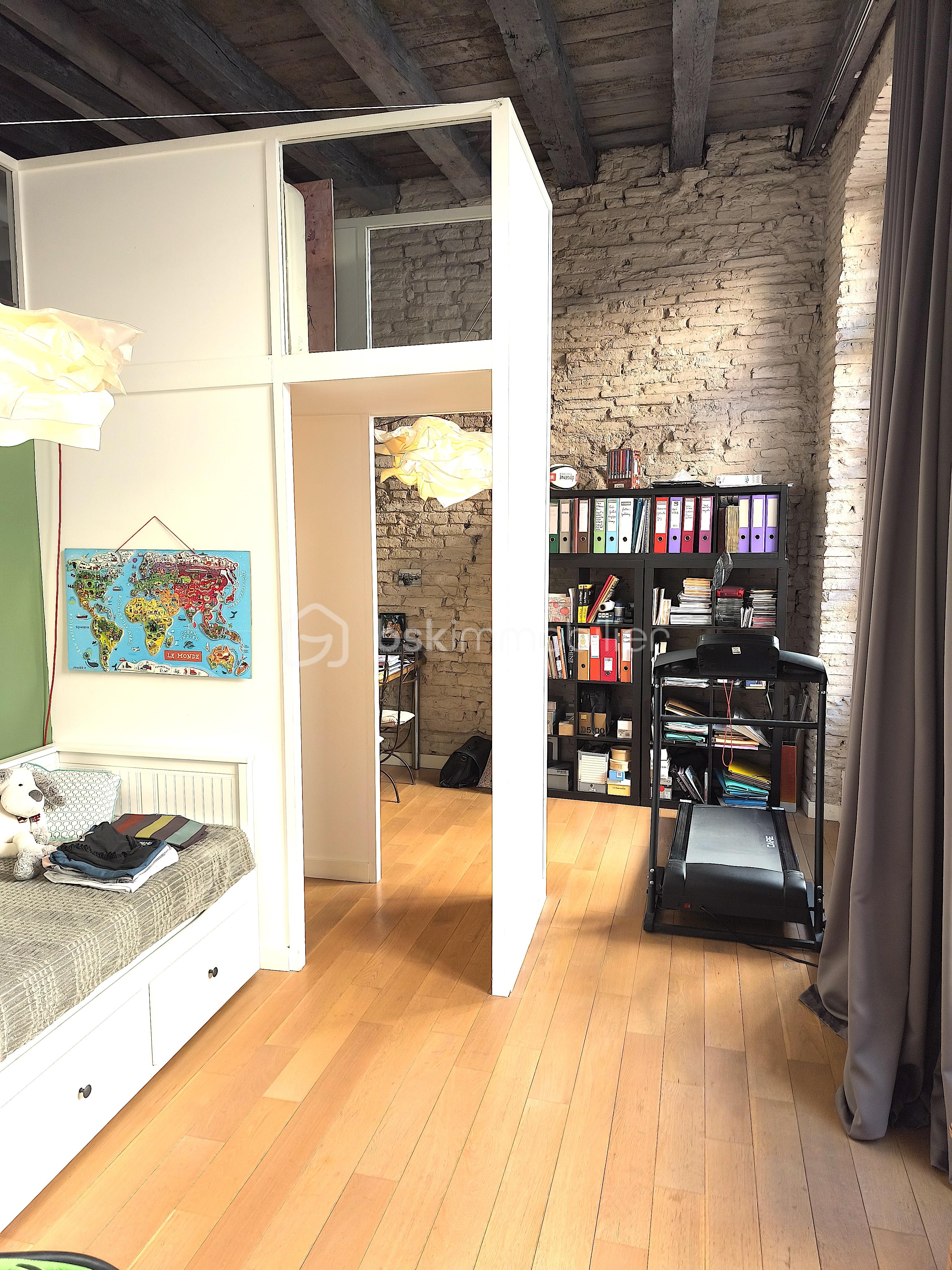 Appartement de 212 m² - 12196.jpg