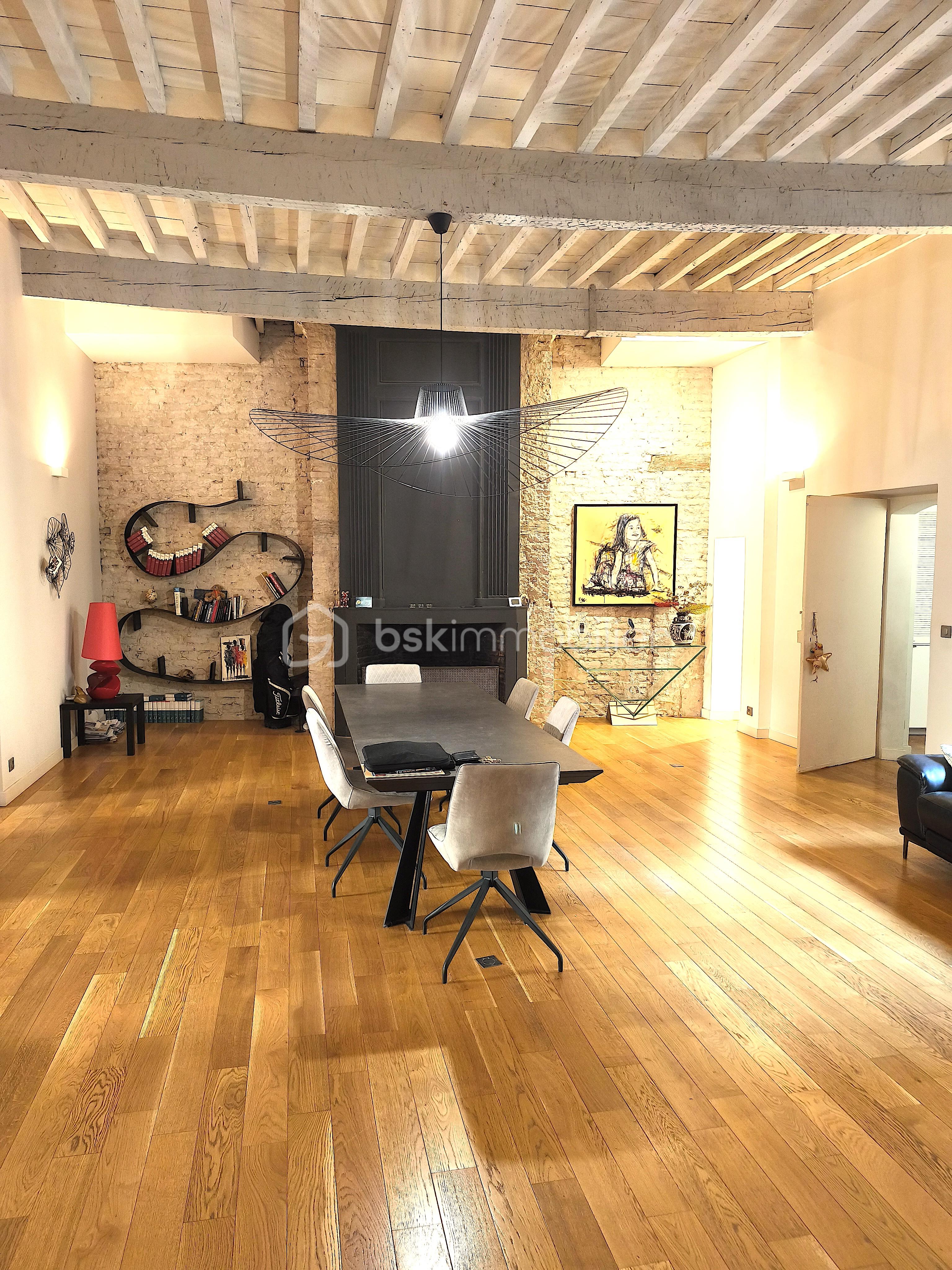 Appartement de 212 m² - 12192.jpg