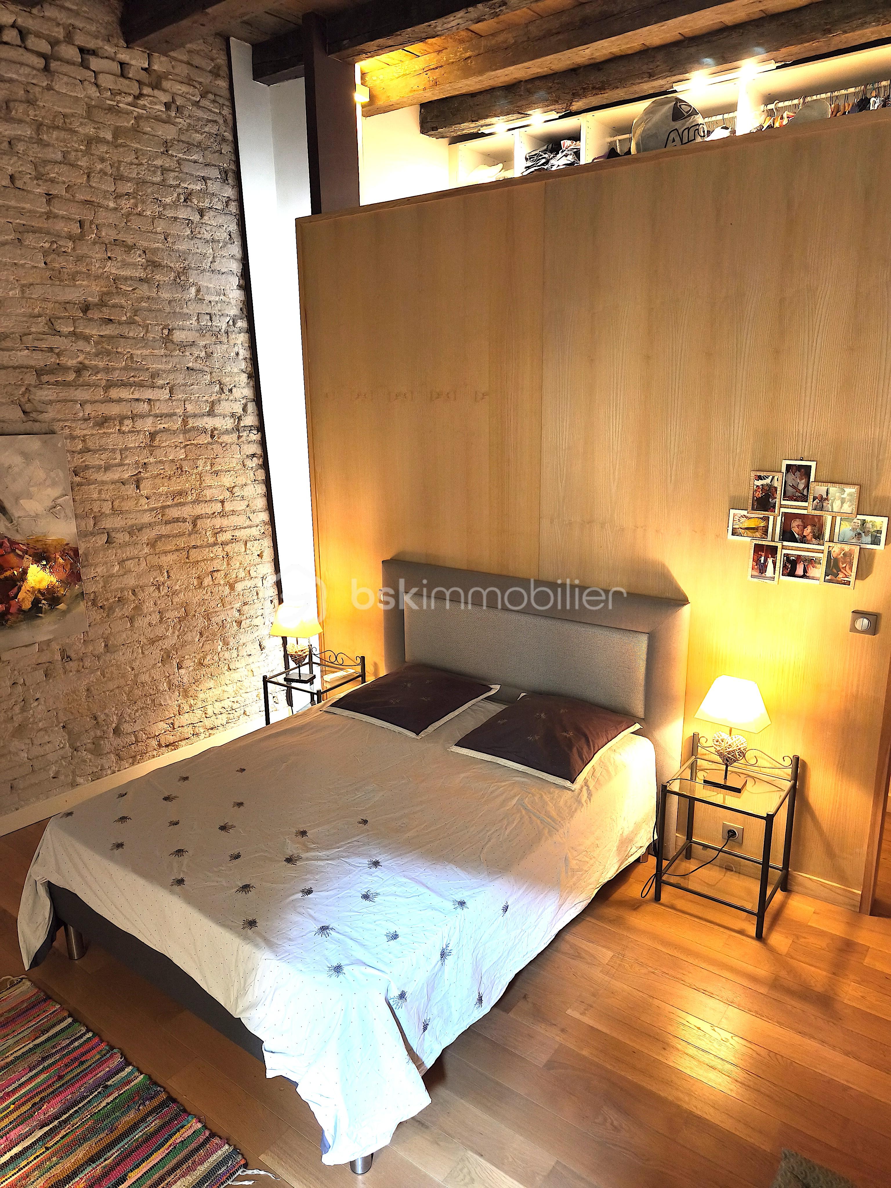 Appartement de 212 m² - 12201.jpg
