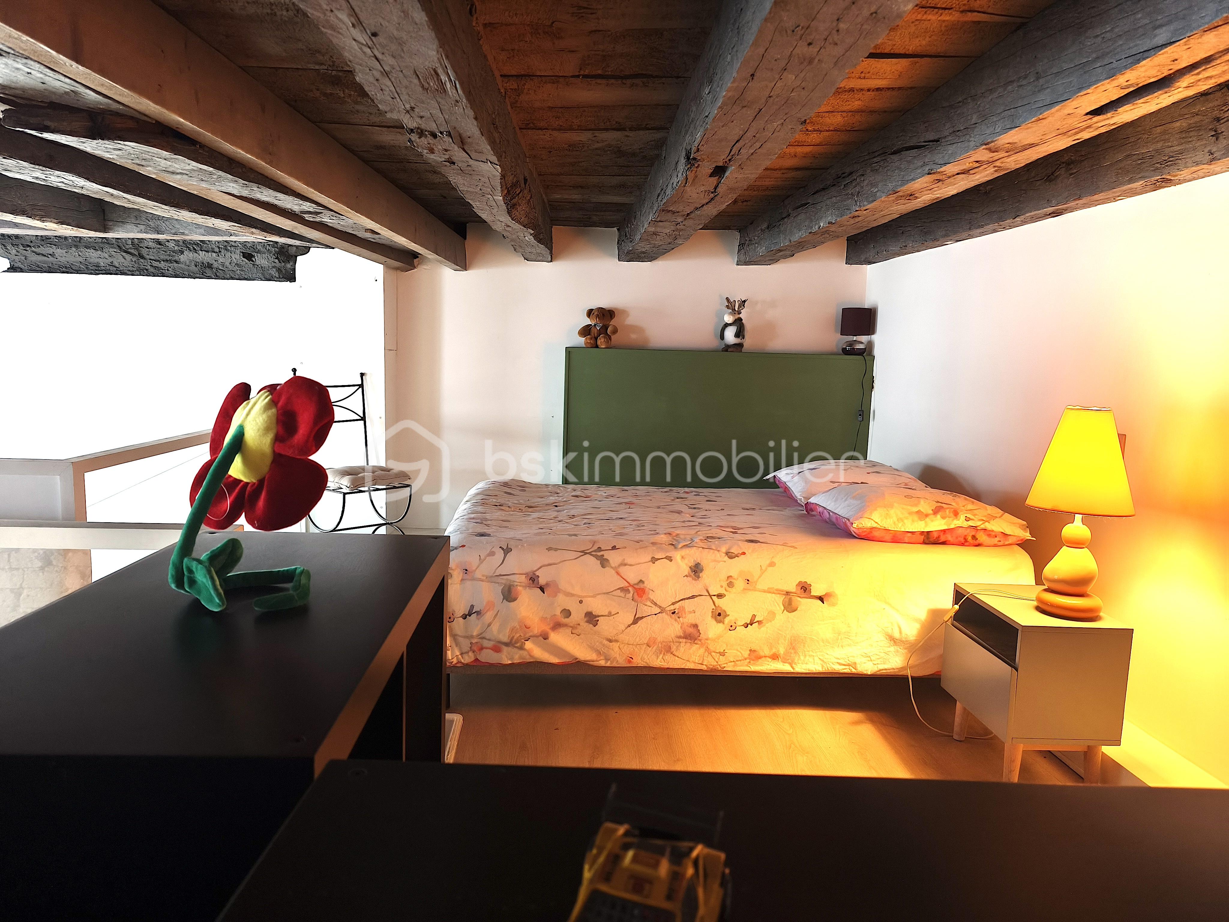 Appartement de 212 m² - 12198.jpg