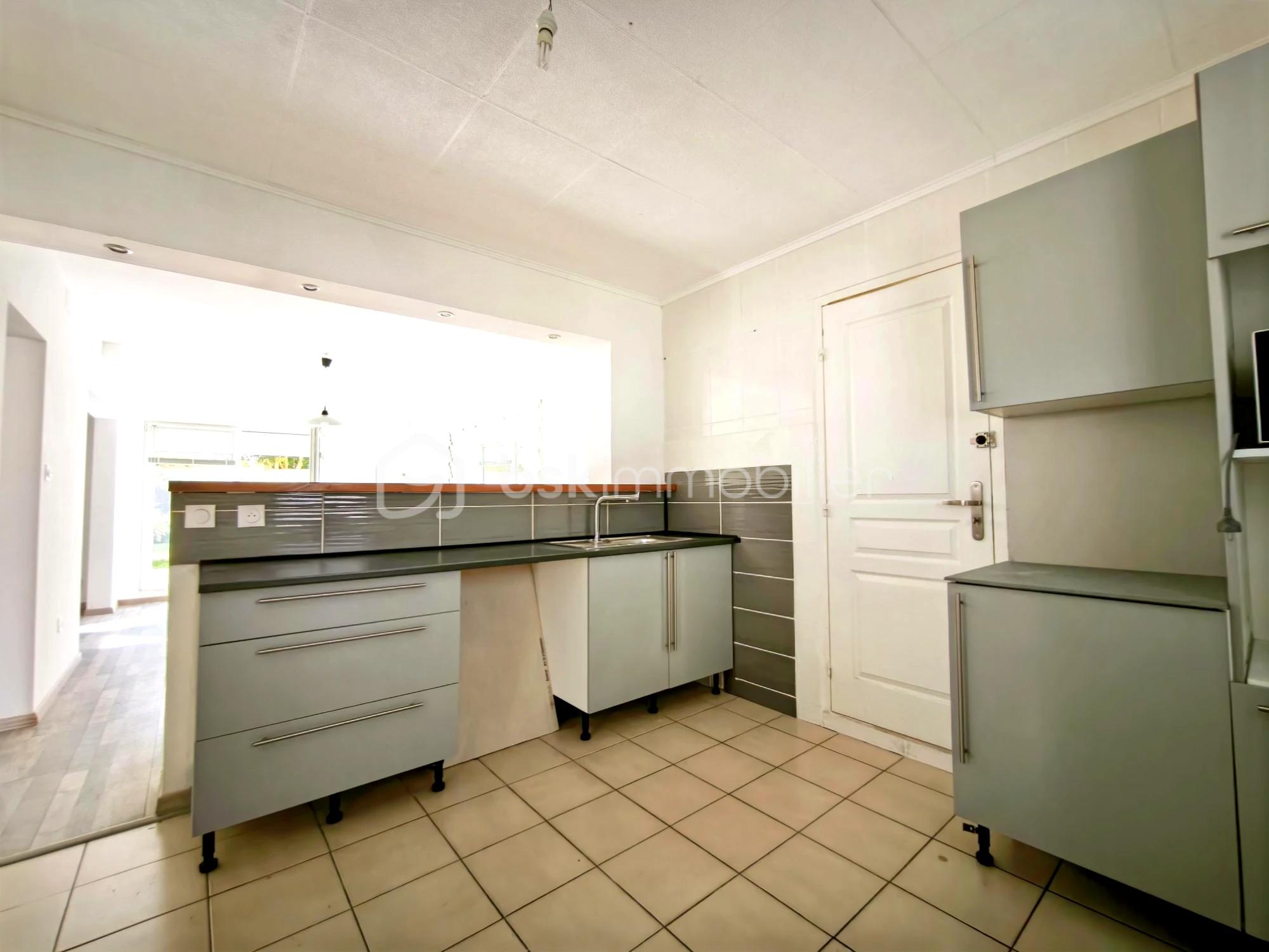 Maison traditionnelle de 100 m² - liloo-downloaderWbLcBX