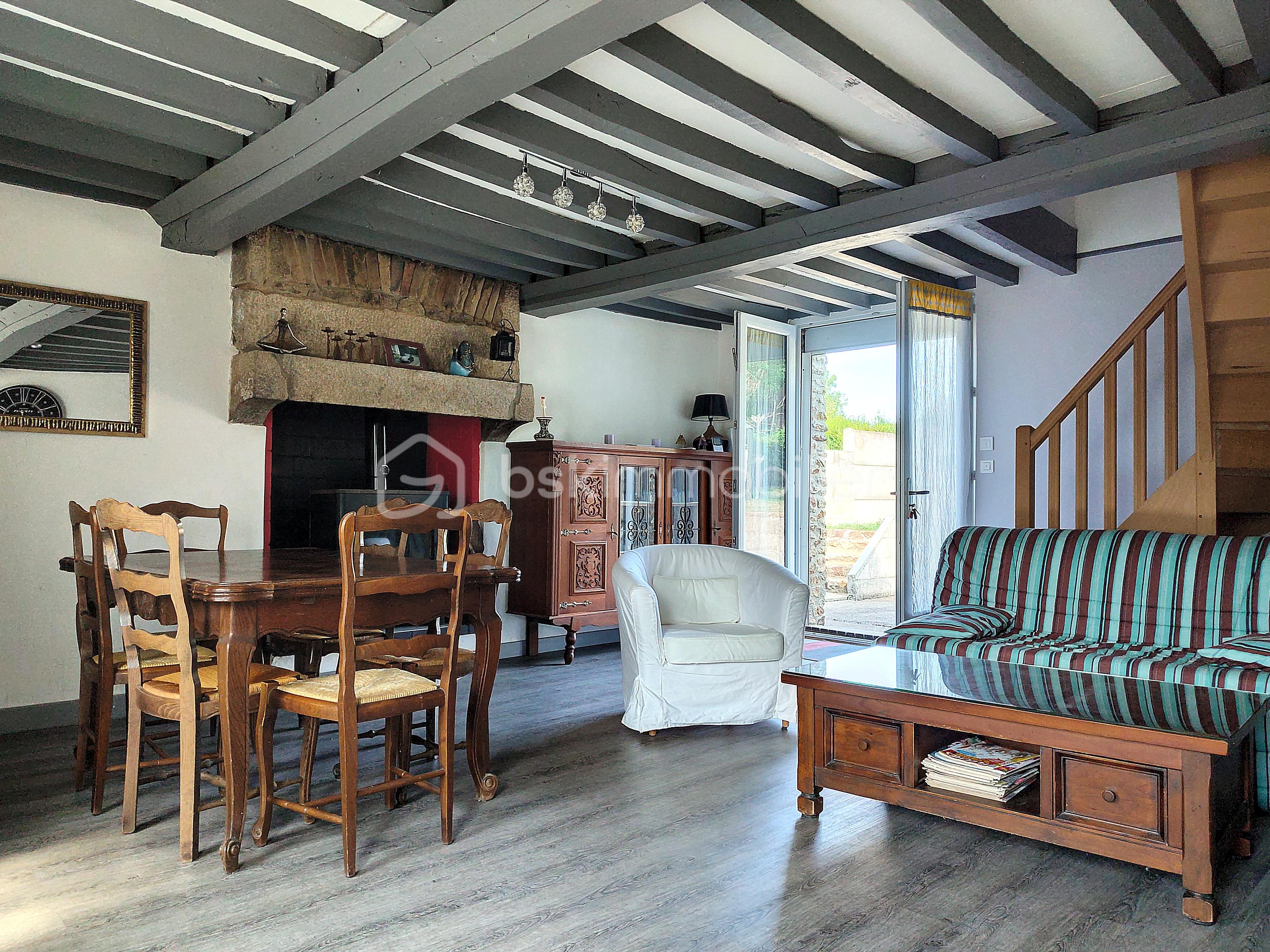 Maison ancienne de 95 m² - Photo_20220829152545_1661787759117.jpg