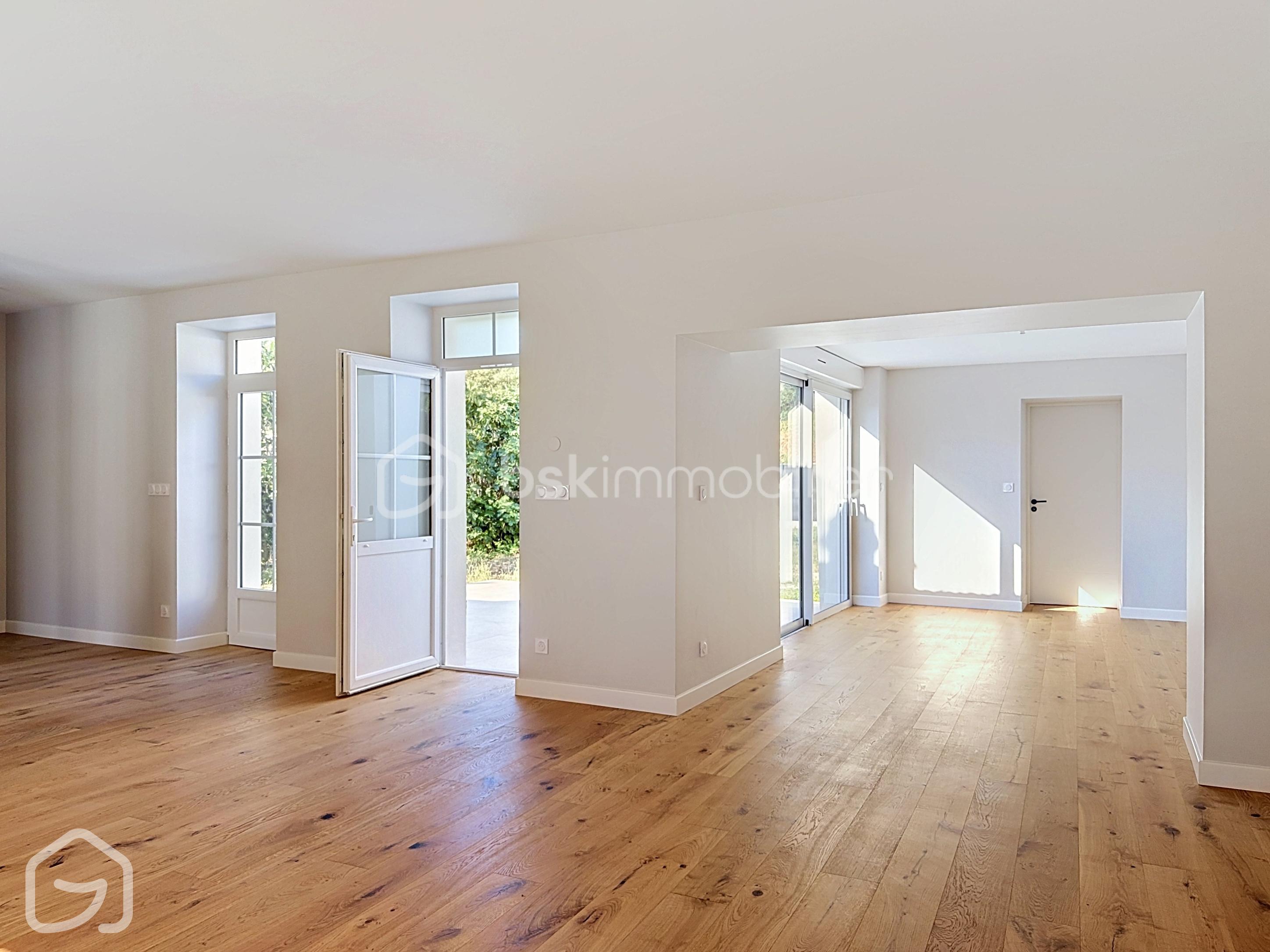 SALON OUVERT jpg.jpg