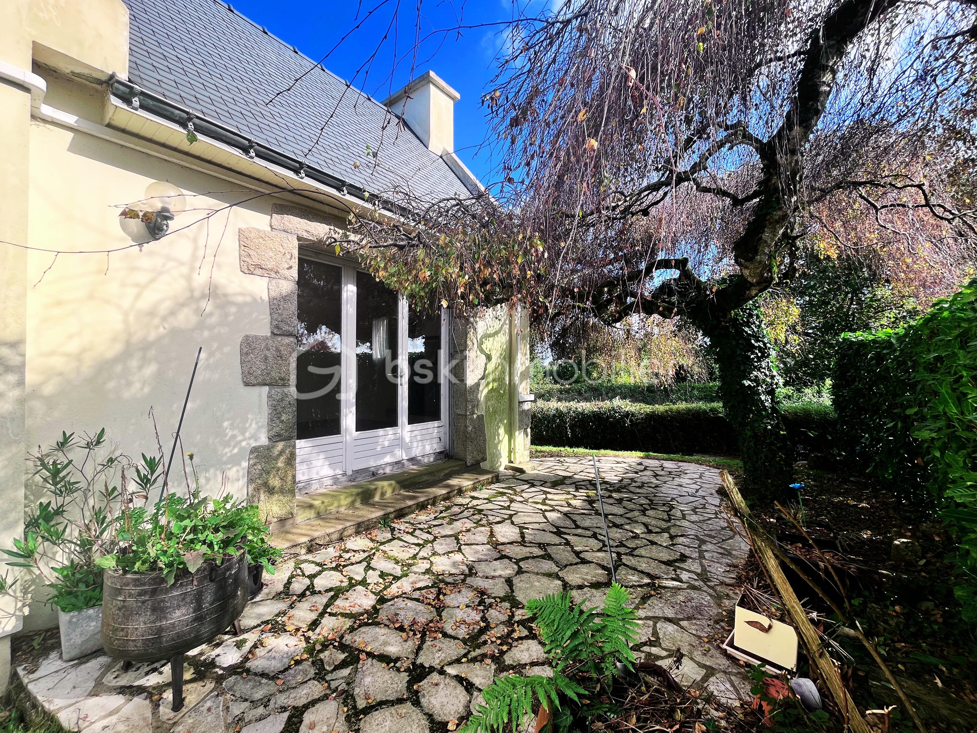 Maison traditionnelle de 98 m² - 1aef0b4e-71b0-47cf-96d6-d56ccce6f1ac.jpg