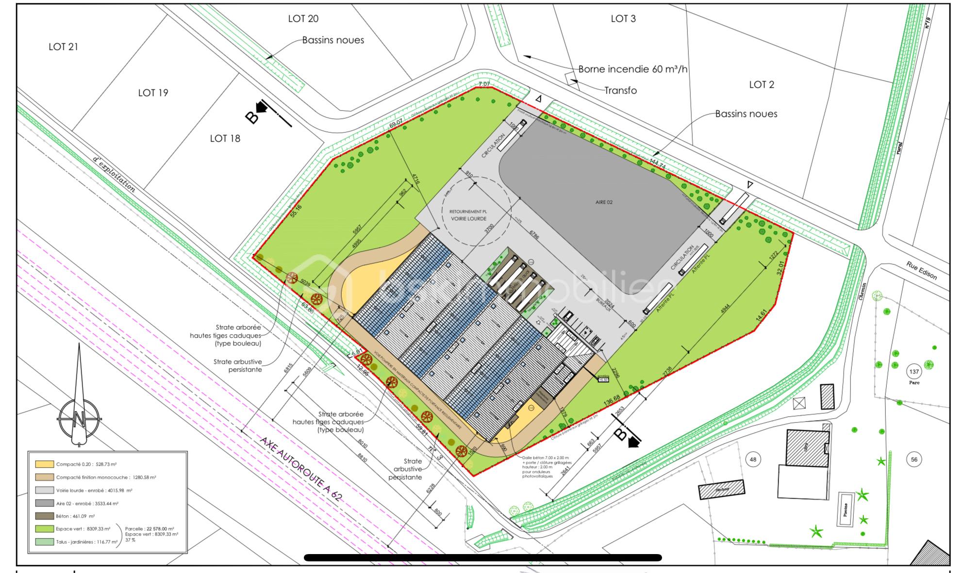 Local commercial de 4 279 m² - terrain plan.jpeg