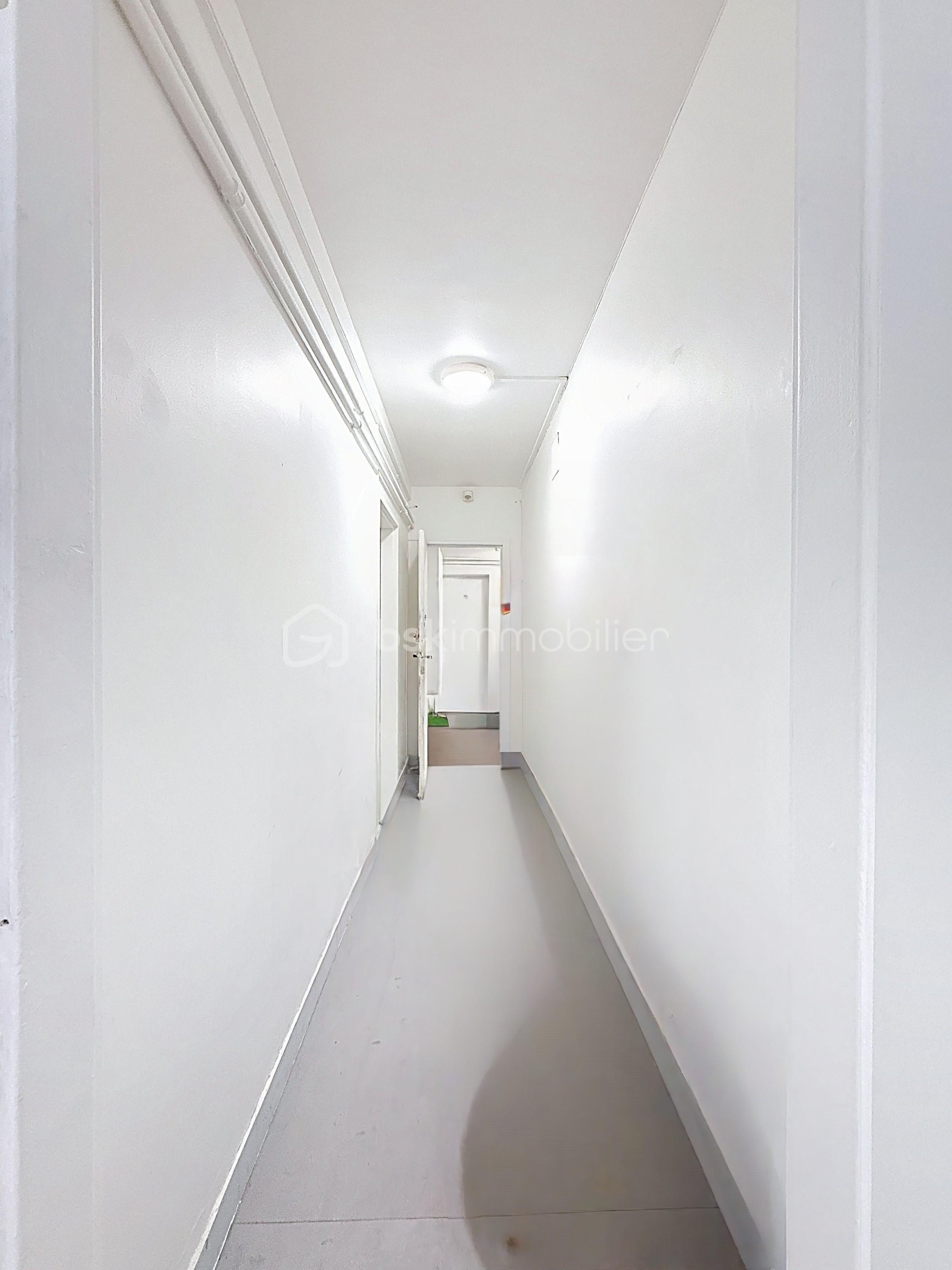 Chambre de service de 14 m² - 2EME SAS PARTIES COMMUNES UNIQUEMENT LOTS 77 ET 78 (1).jpeg