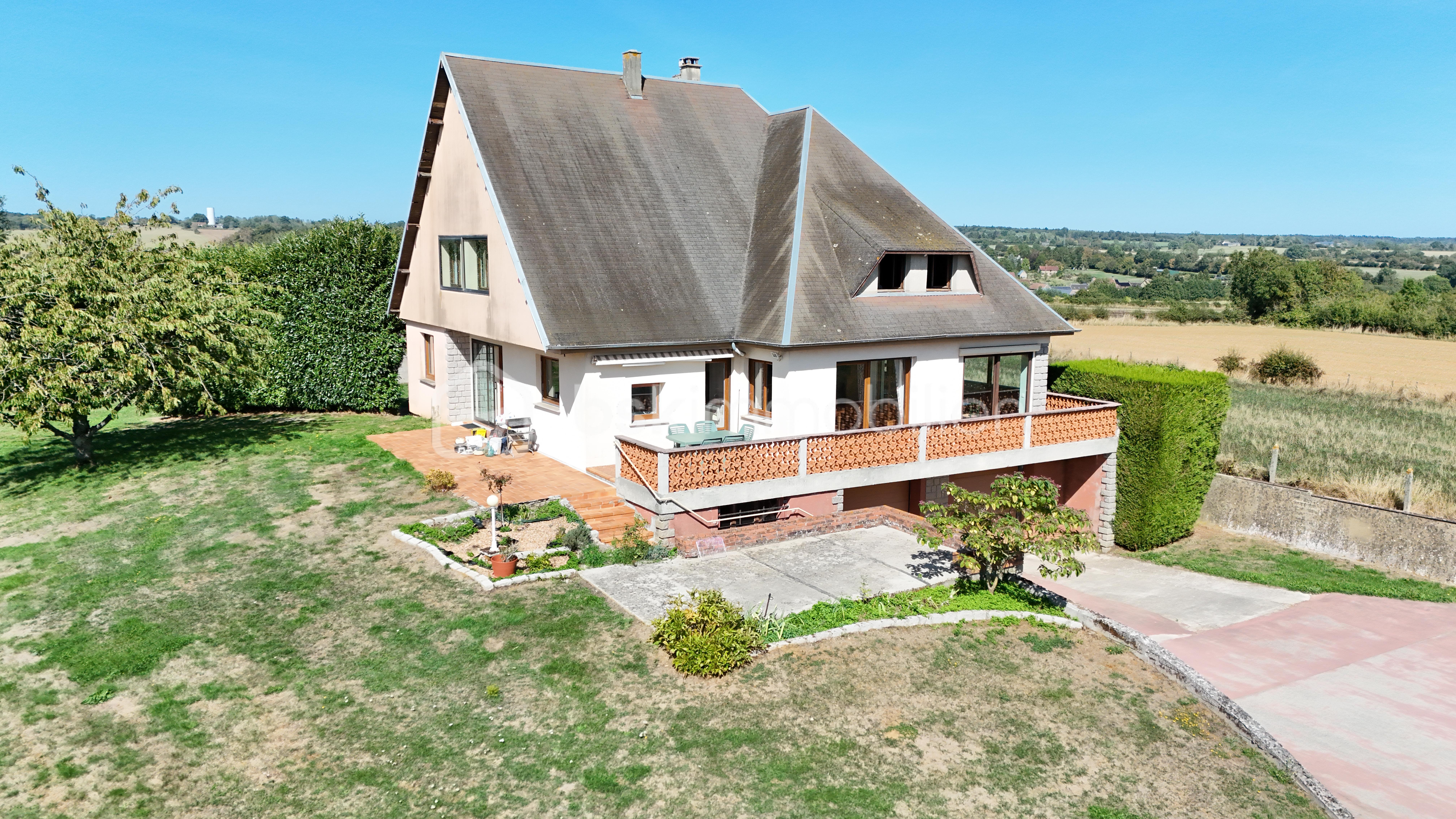Maison 6 pièces 182 m² · à Sainte-Gauburge-Sainte-Colombe · 182 m² · 199 000 €