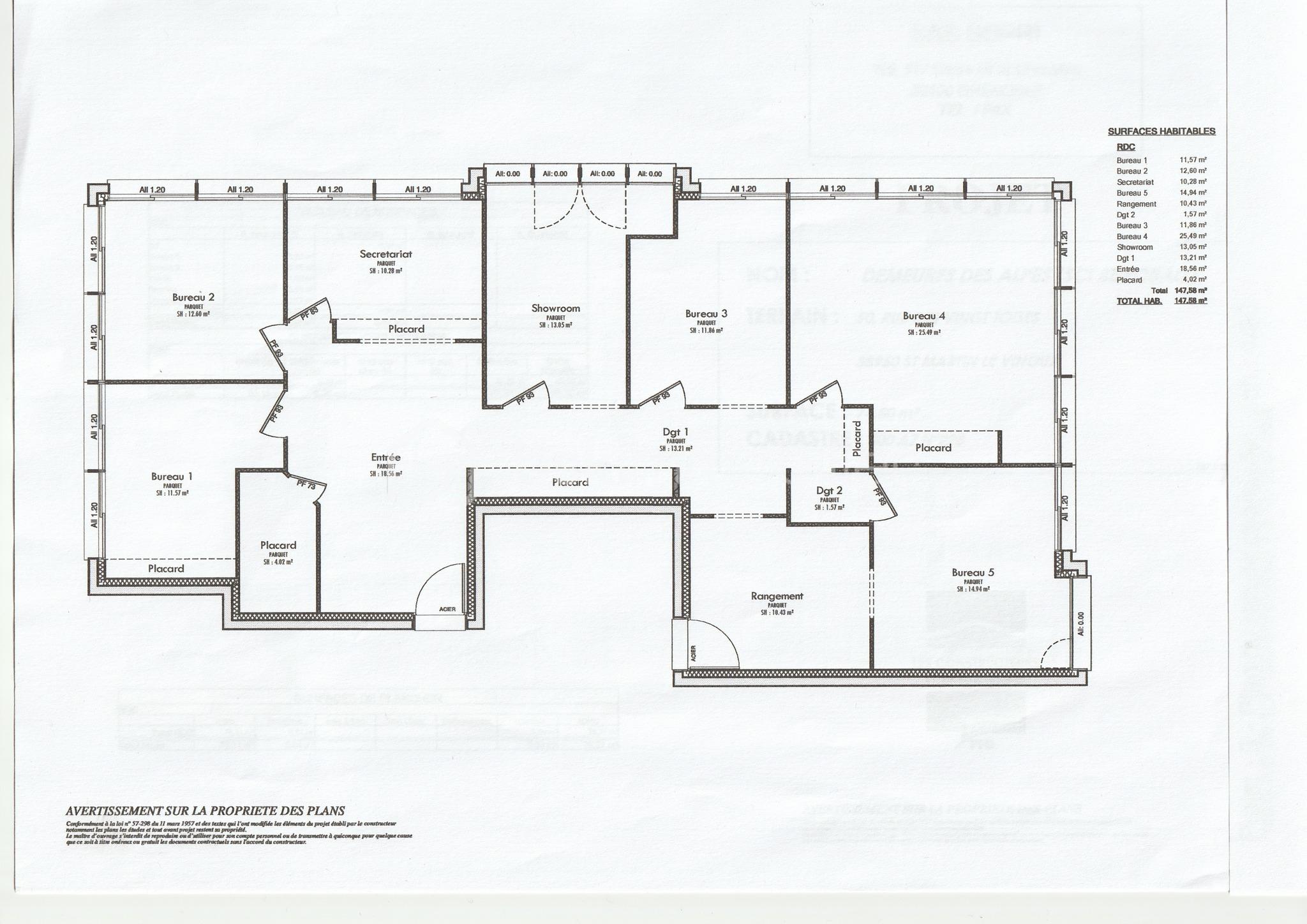 Bureau de 147,13 m²