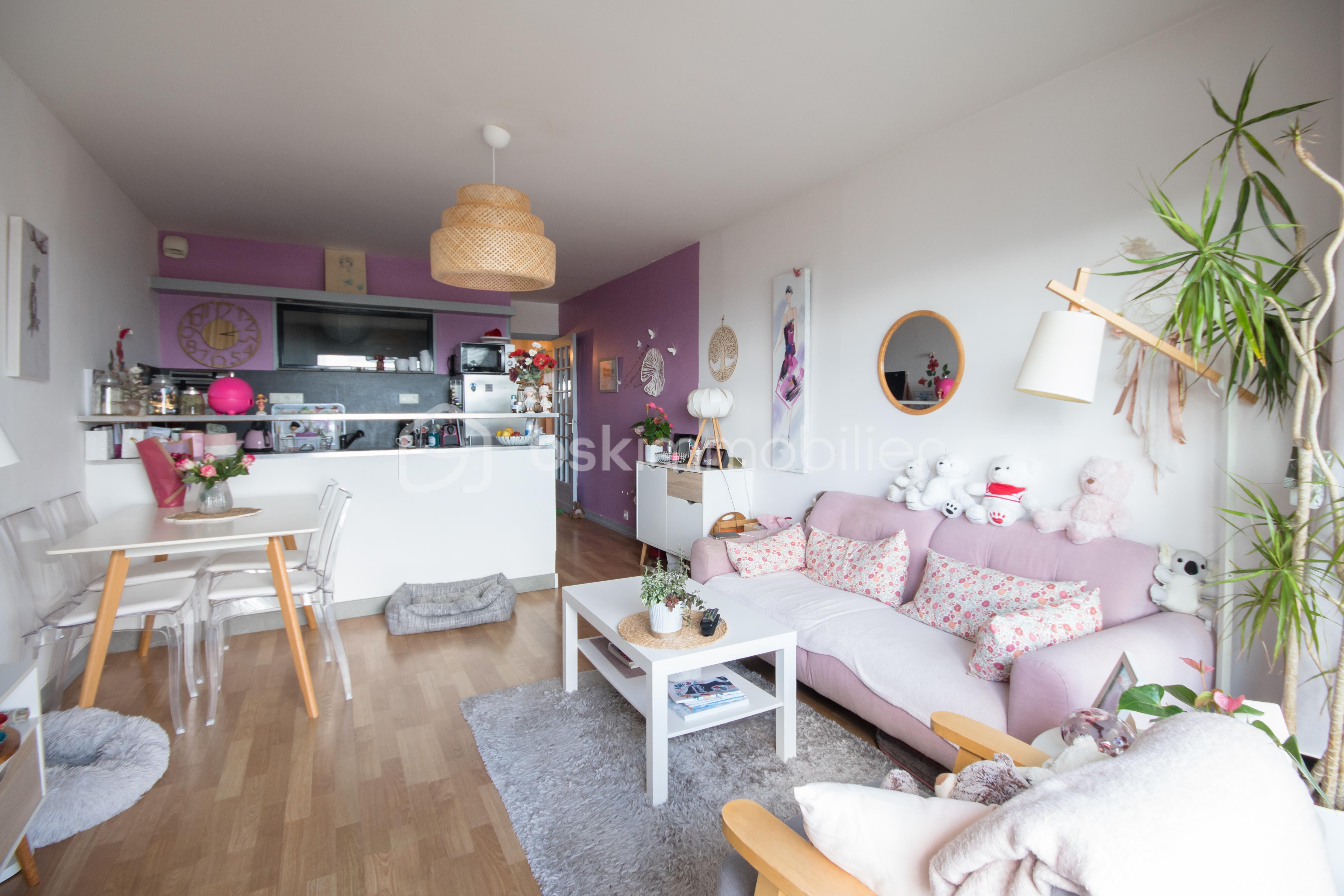 Appartement de 47,43 m² - Séjour + cuisine.jpg