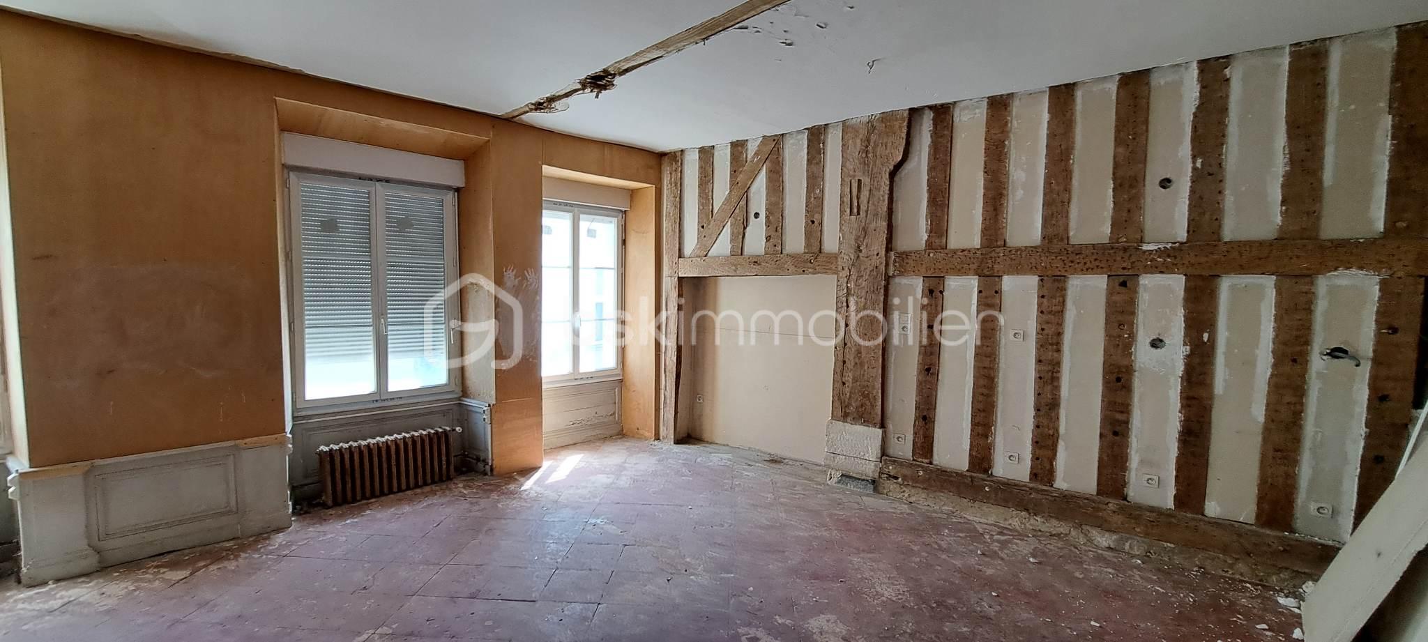 Immeuble de 320 m² - 344534663_2967665510030722_4342025629892809488_n.jpg