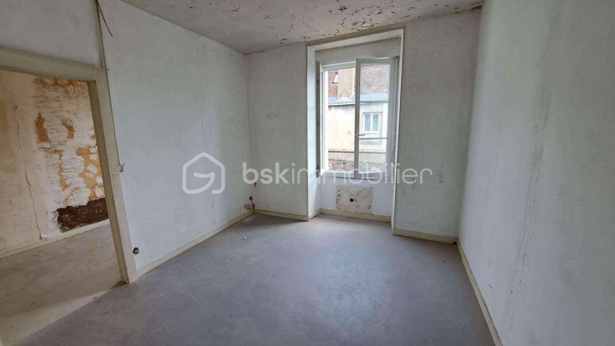 Immeuble de 320 m² - 362158251_130607093379425_6592132553534935053_n.jpg