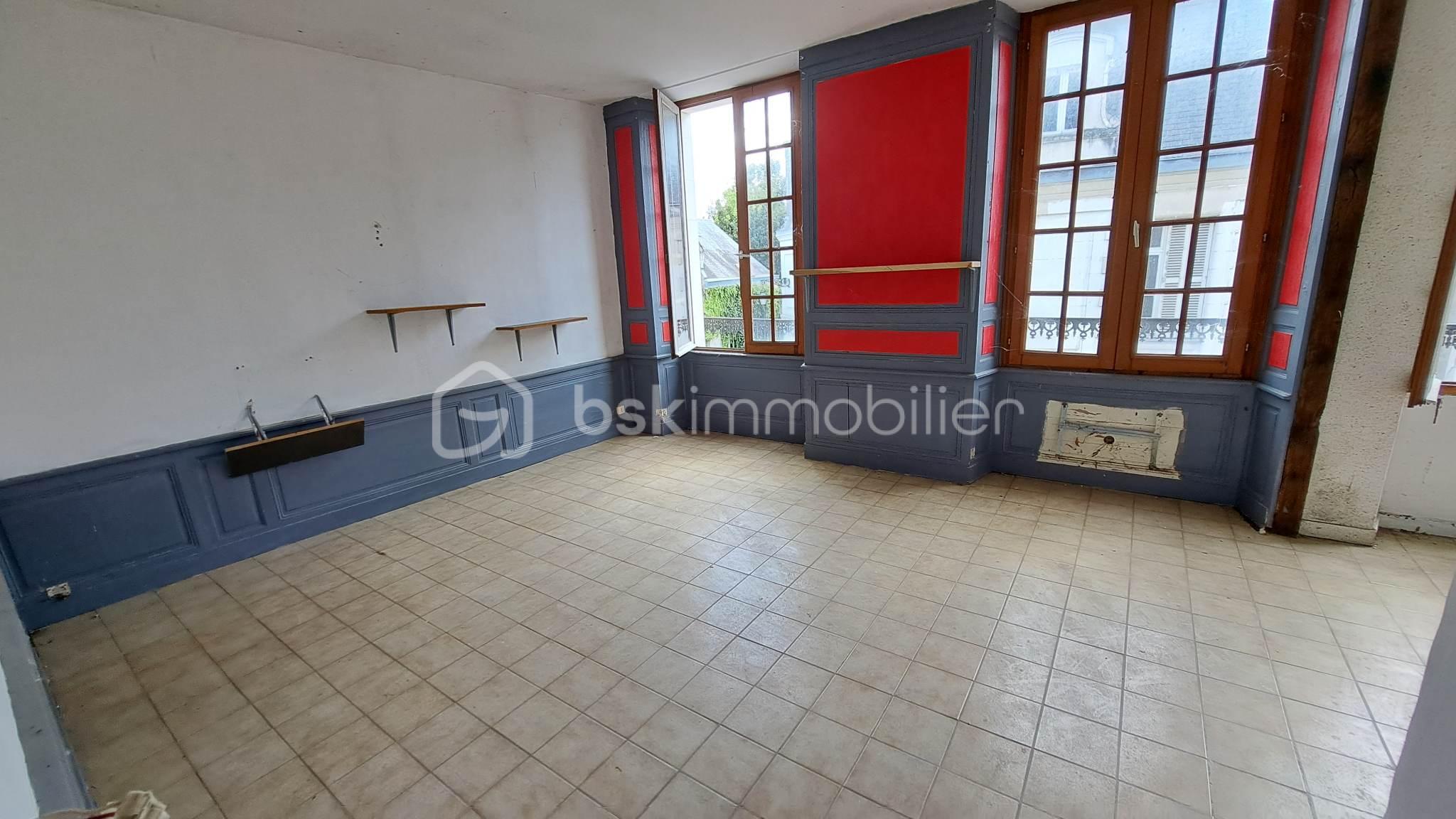 Immeuble de 320 m² - 361680914_854468592937781_5732897239414921721_n.jpg