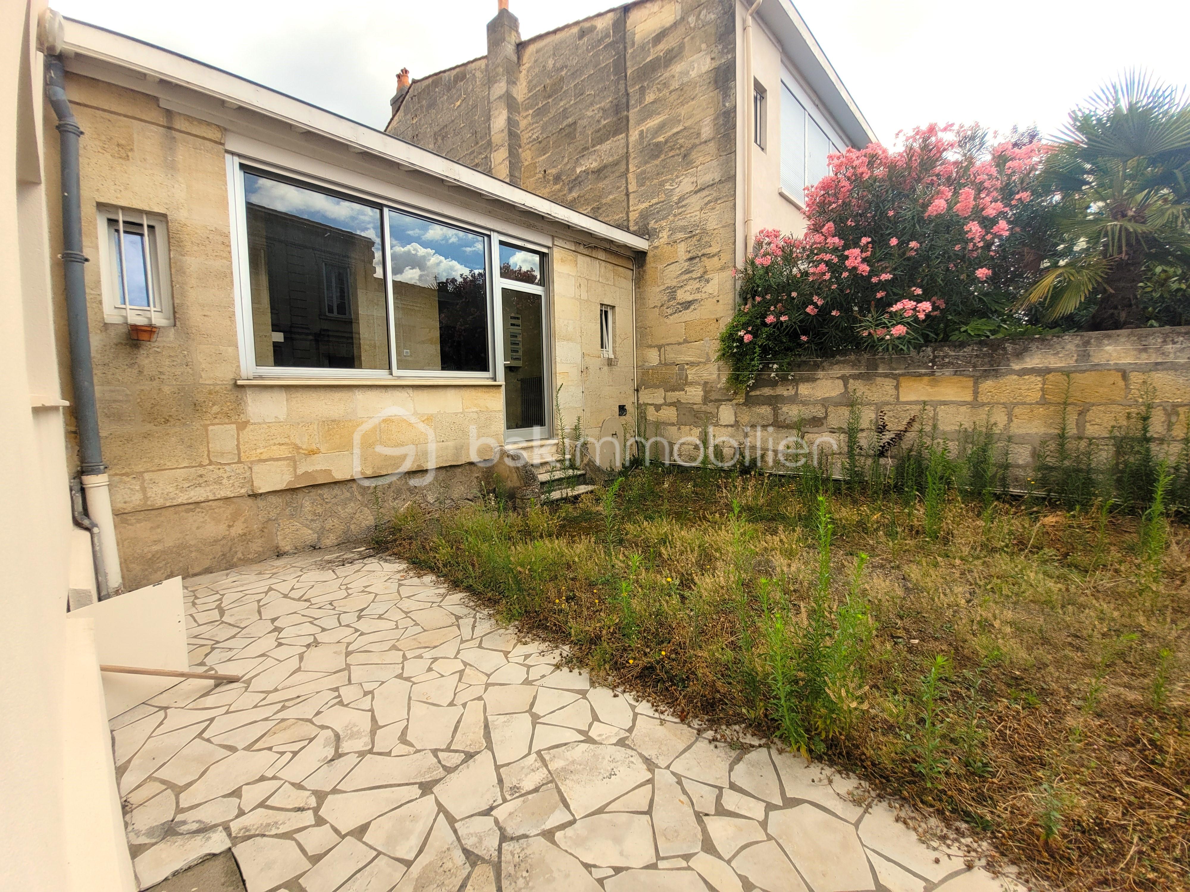Maison de 120 m² - jardin.jpg