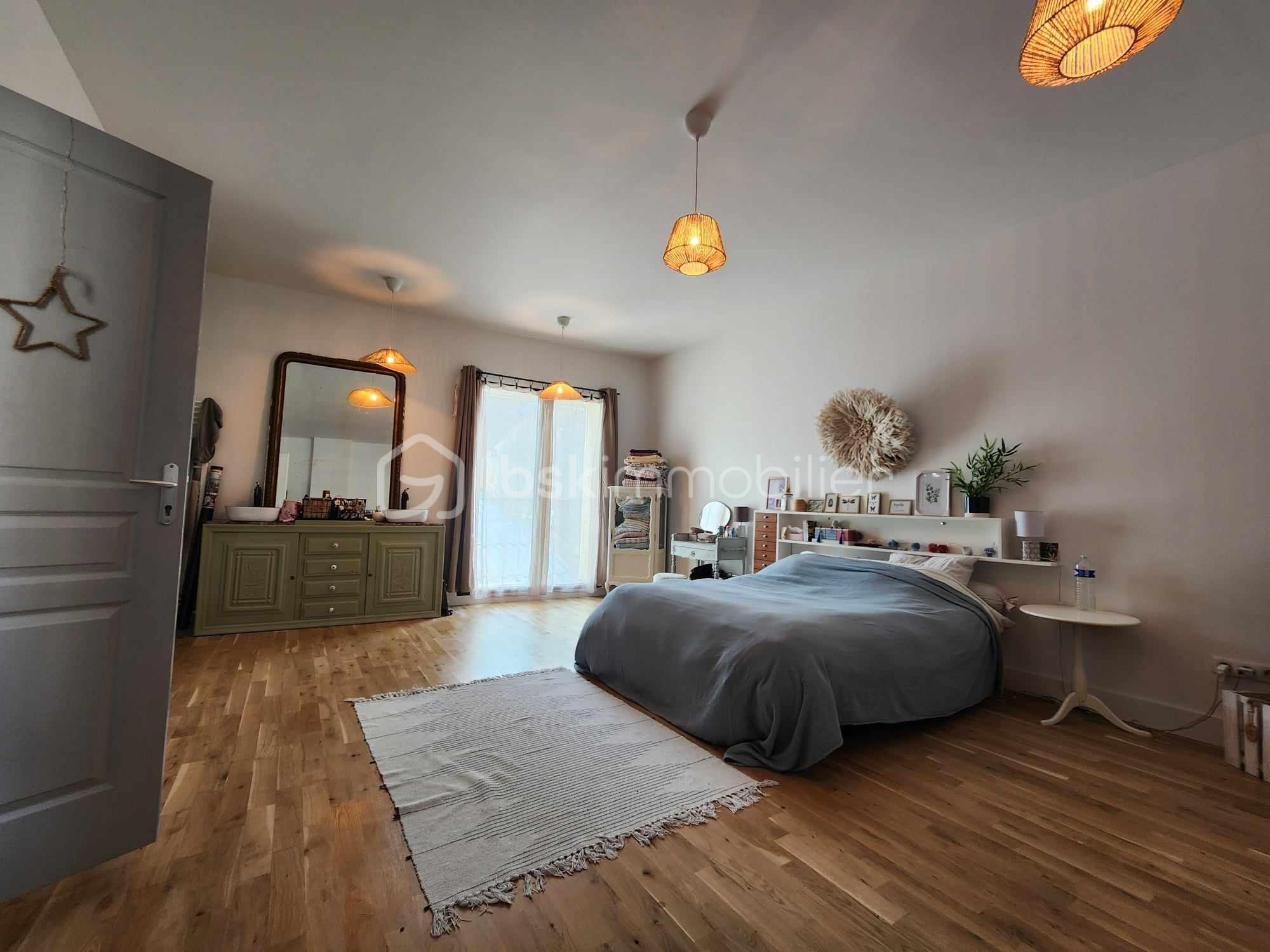 Maison de 392 m² - 436723694_422699330501315_2444209454647188418_n.jpg