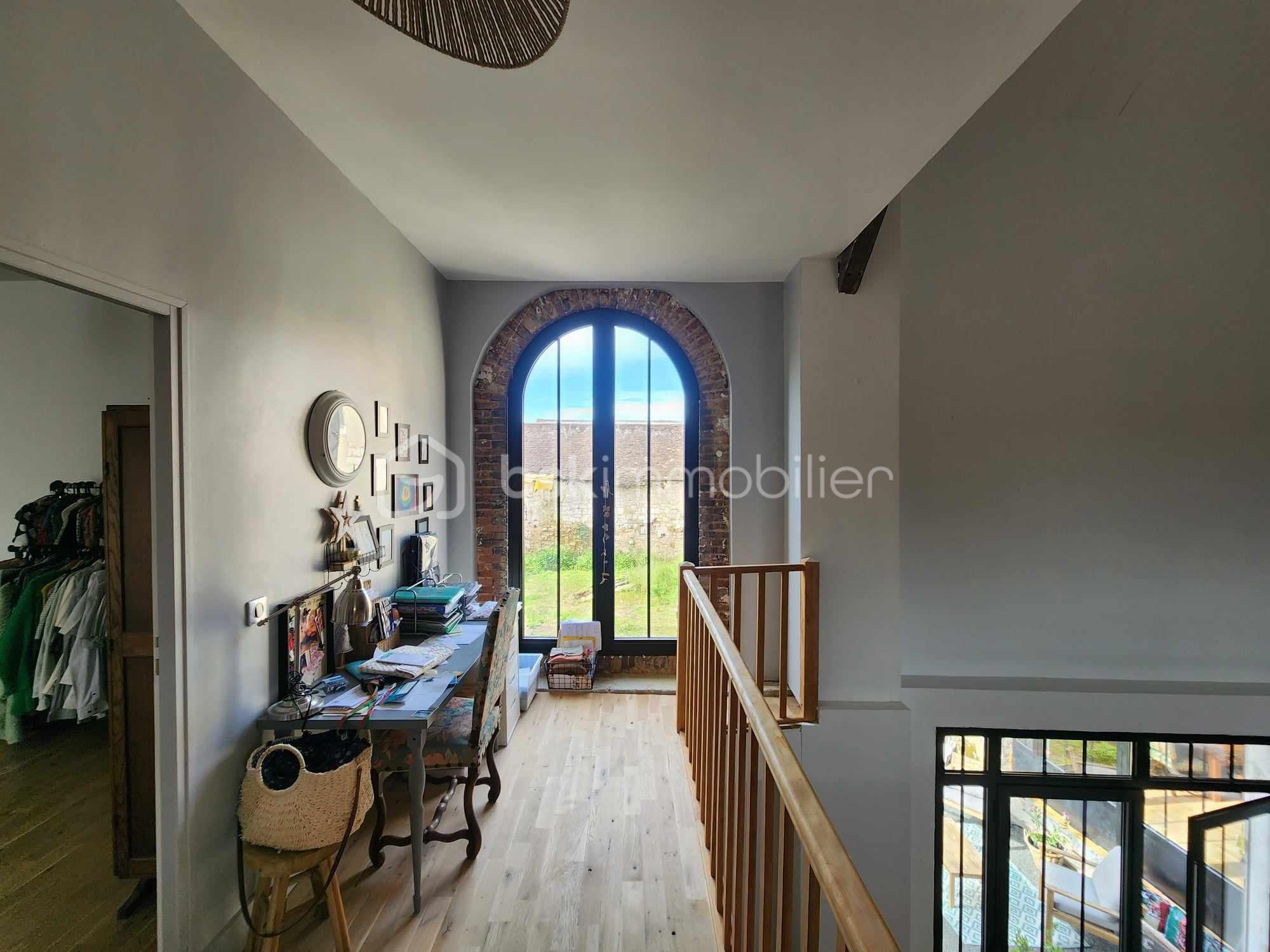 Maison de 392 m² - 436598485_447504241215184_8354185559418017750_n.jpg