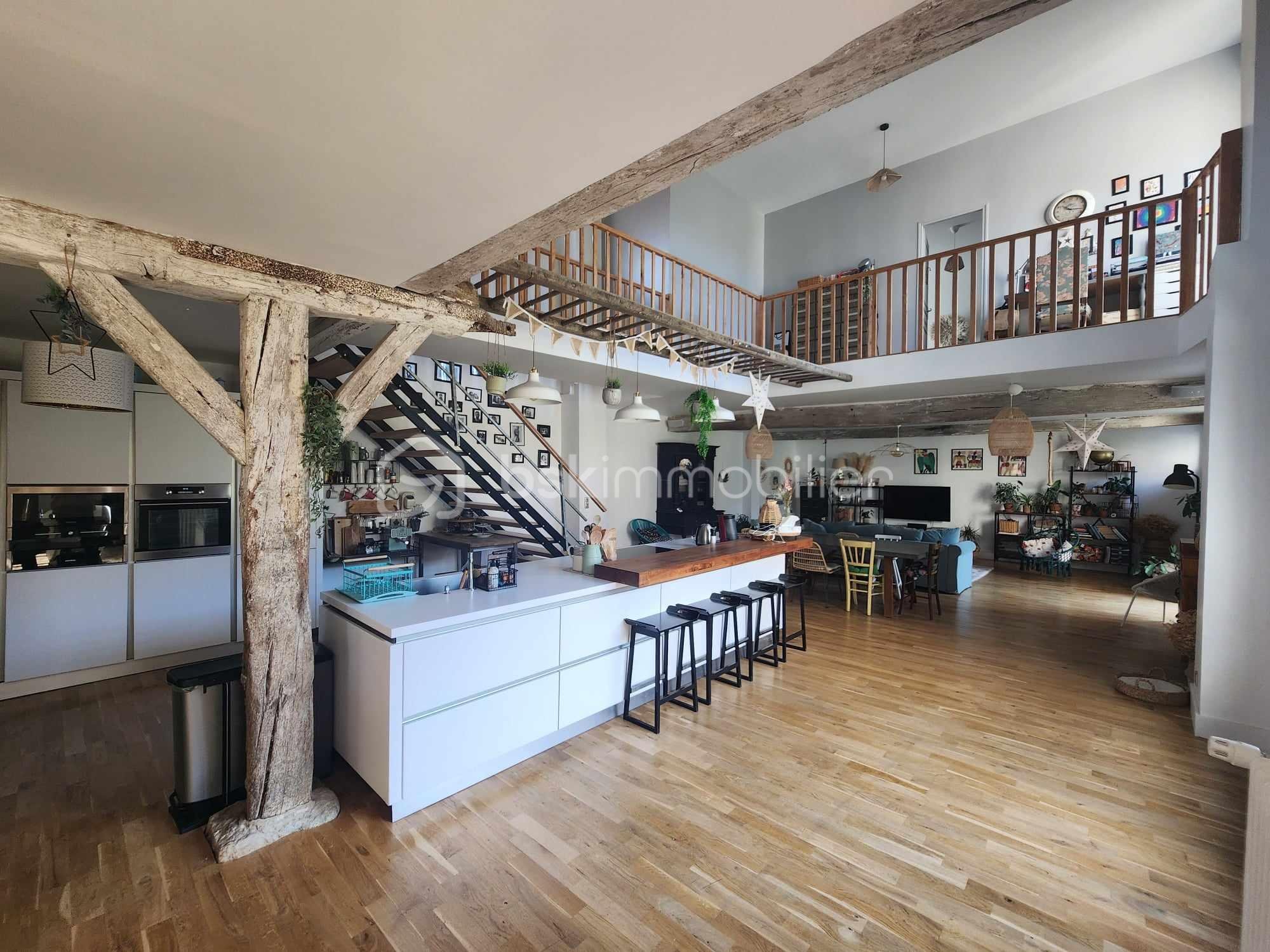 Maison de 392 m² - 436355588_1395878531065825_2632521013467415359_n.jpg