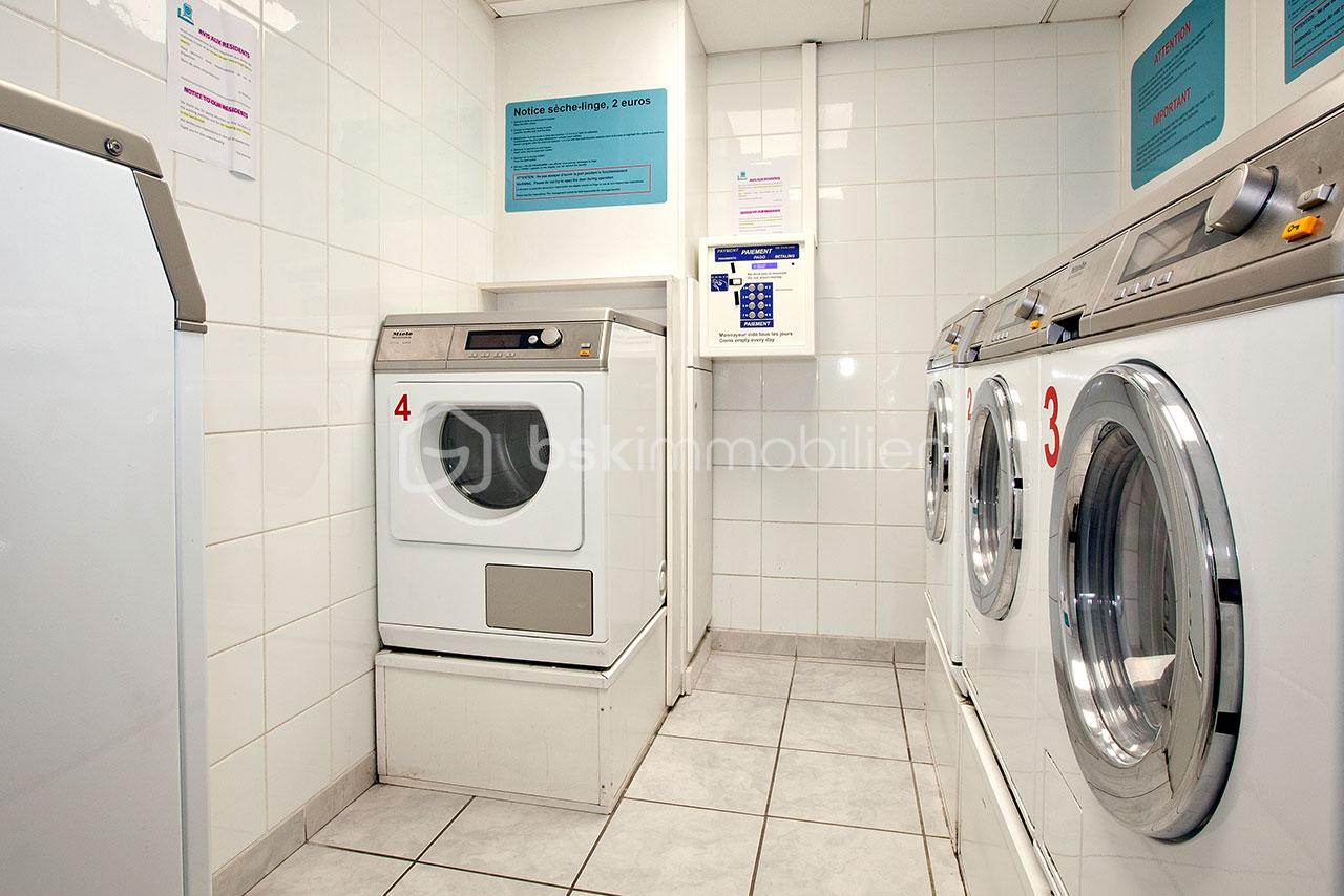 Appartement de 21 m² - laverie.jpg