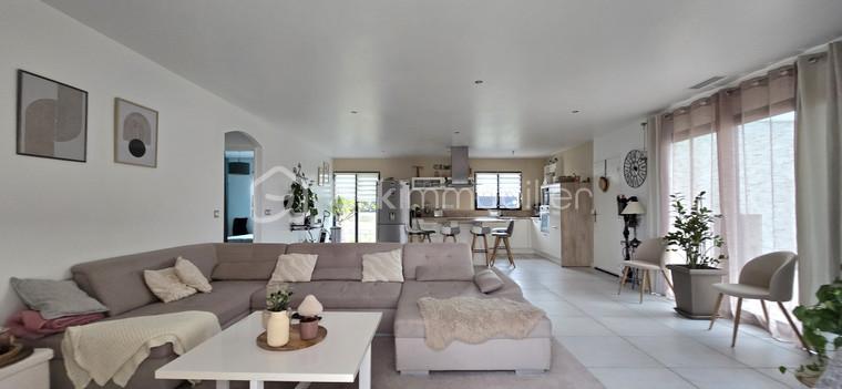 Villa de 120,55 m² - 92588b8b336296313aa29dfb74d8468c21ee895499e3c3f2ae293c070fca726a.jpg