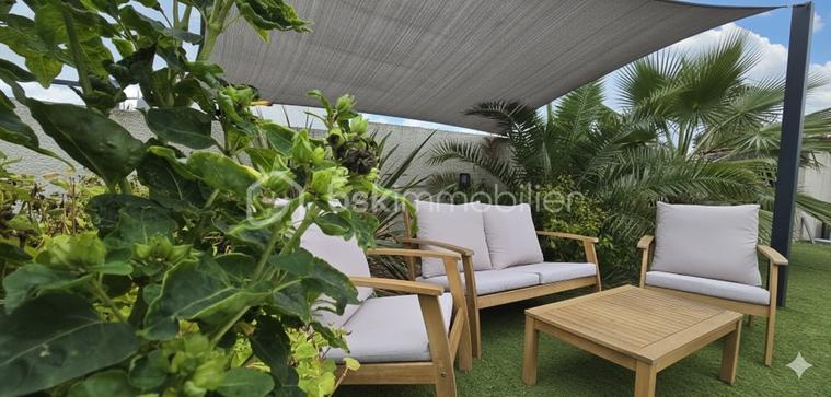 Villa de 120,55 m² - ad1f344ae2f42a523c604795d03465c986dc4d5d03f34d0907cdfe9c251de7e4.png