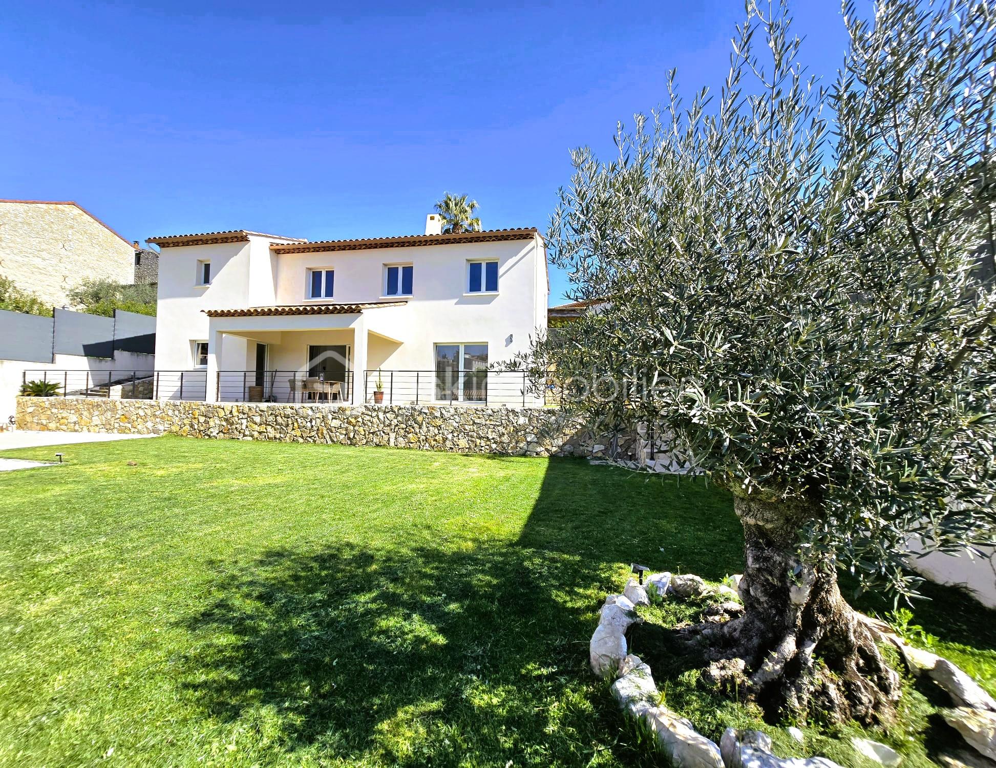 2 MAISON AVEC OLIVIER.jpeg