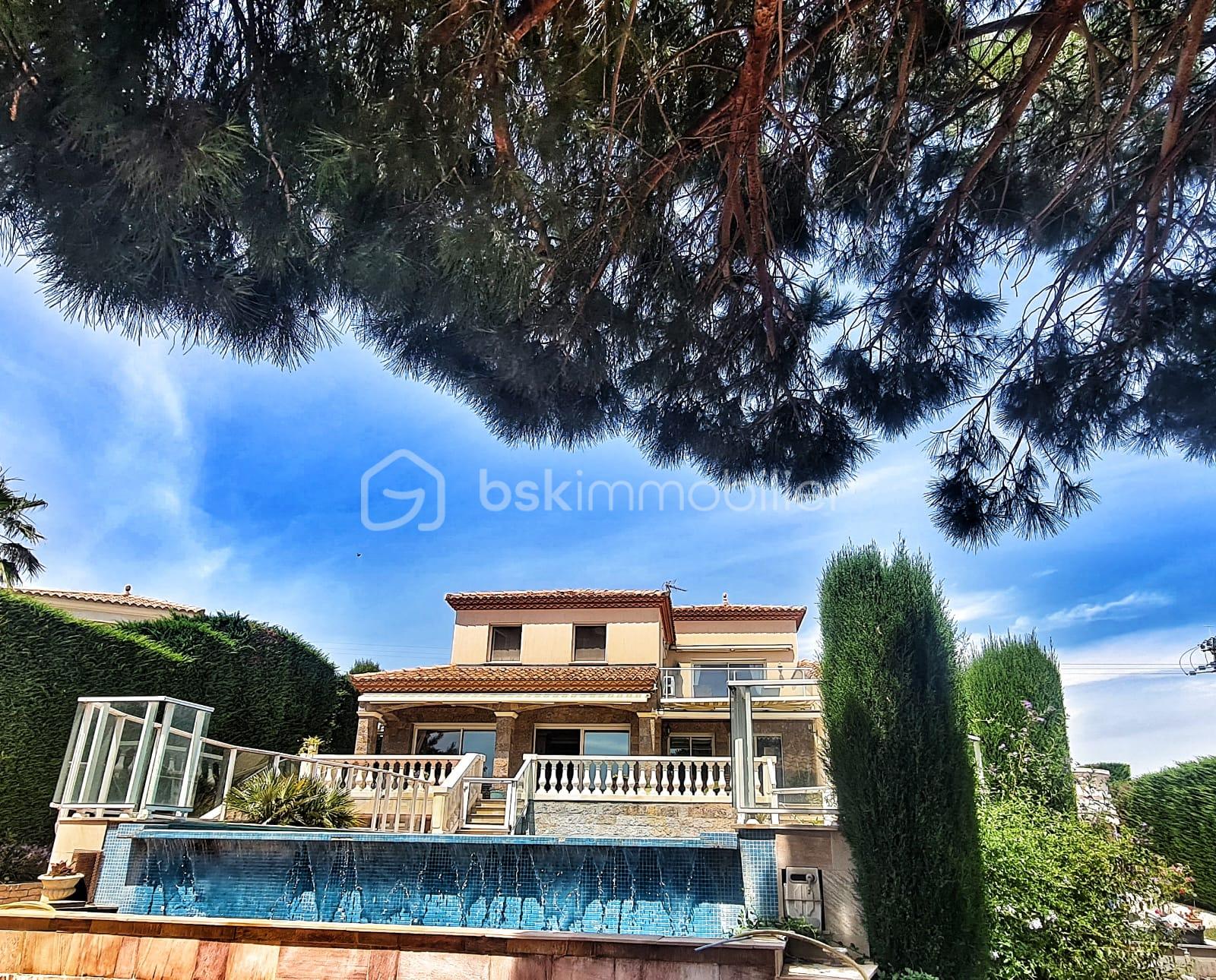 Maison traditionnelle de 250 m² - IMG_20251208_121801.jpg