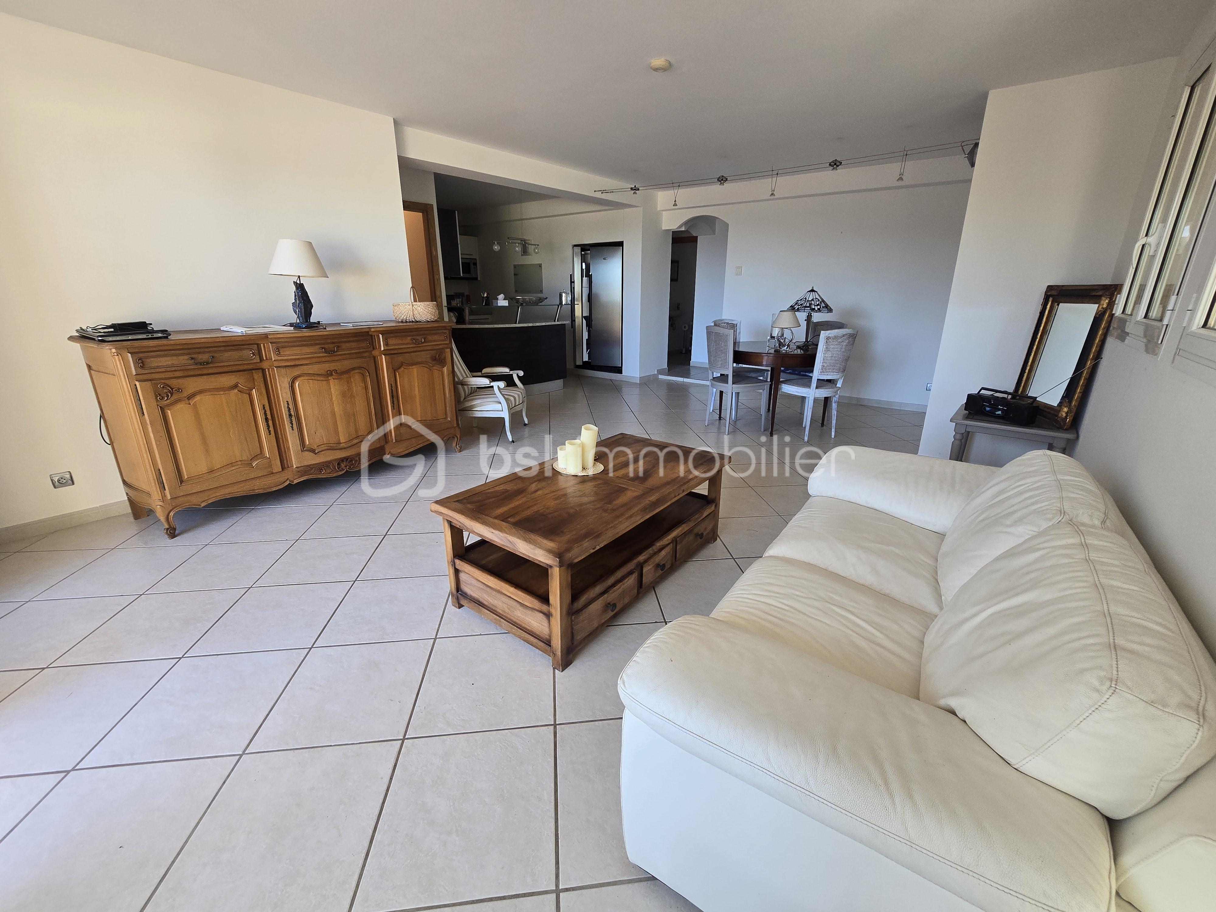 Maison traditionnelle de 250 m² - 20251208_114538.jpg