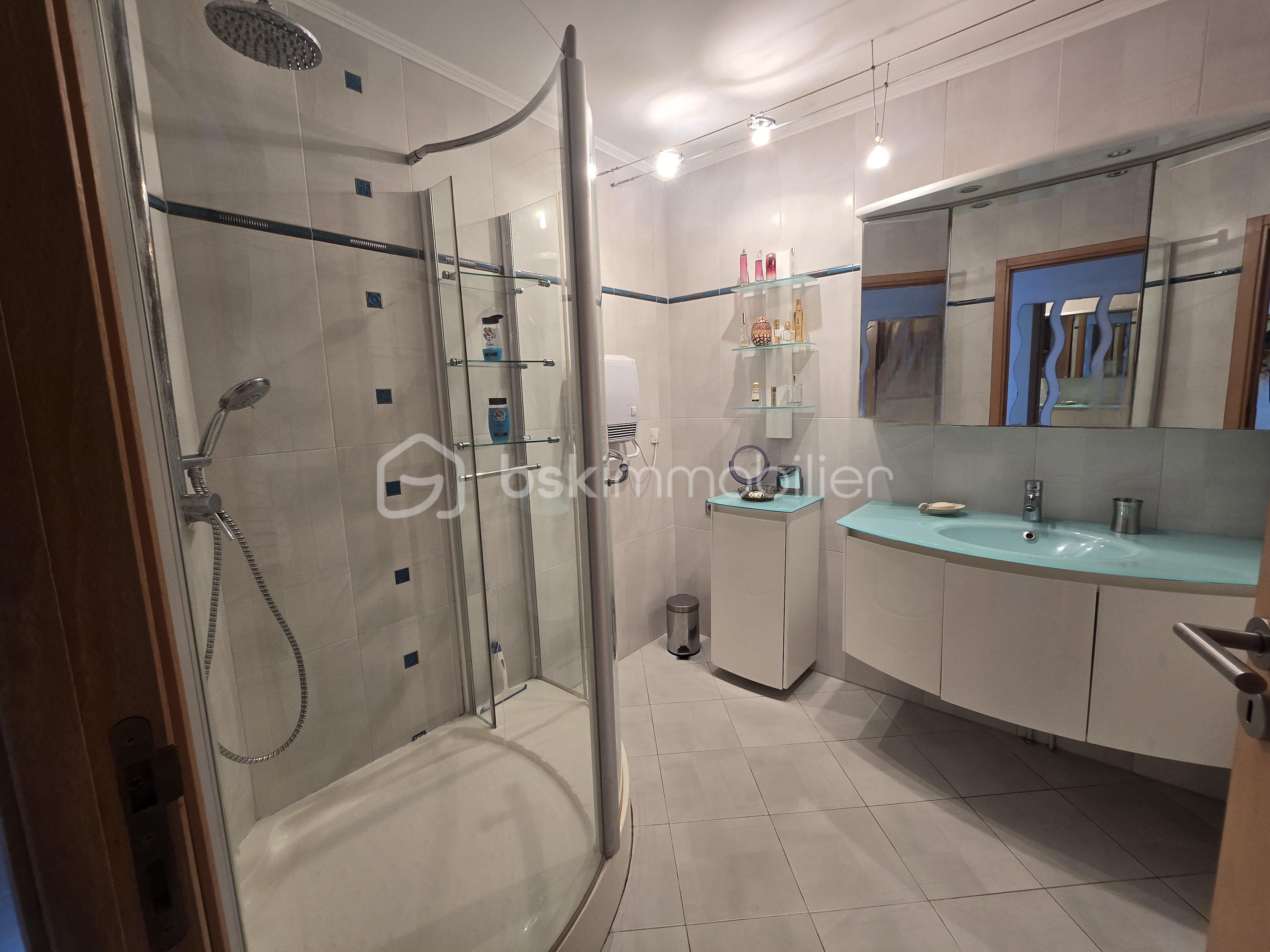 Maison traditionnelle de 250 m² - 20251208_114822.jpg