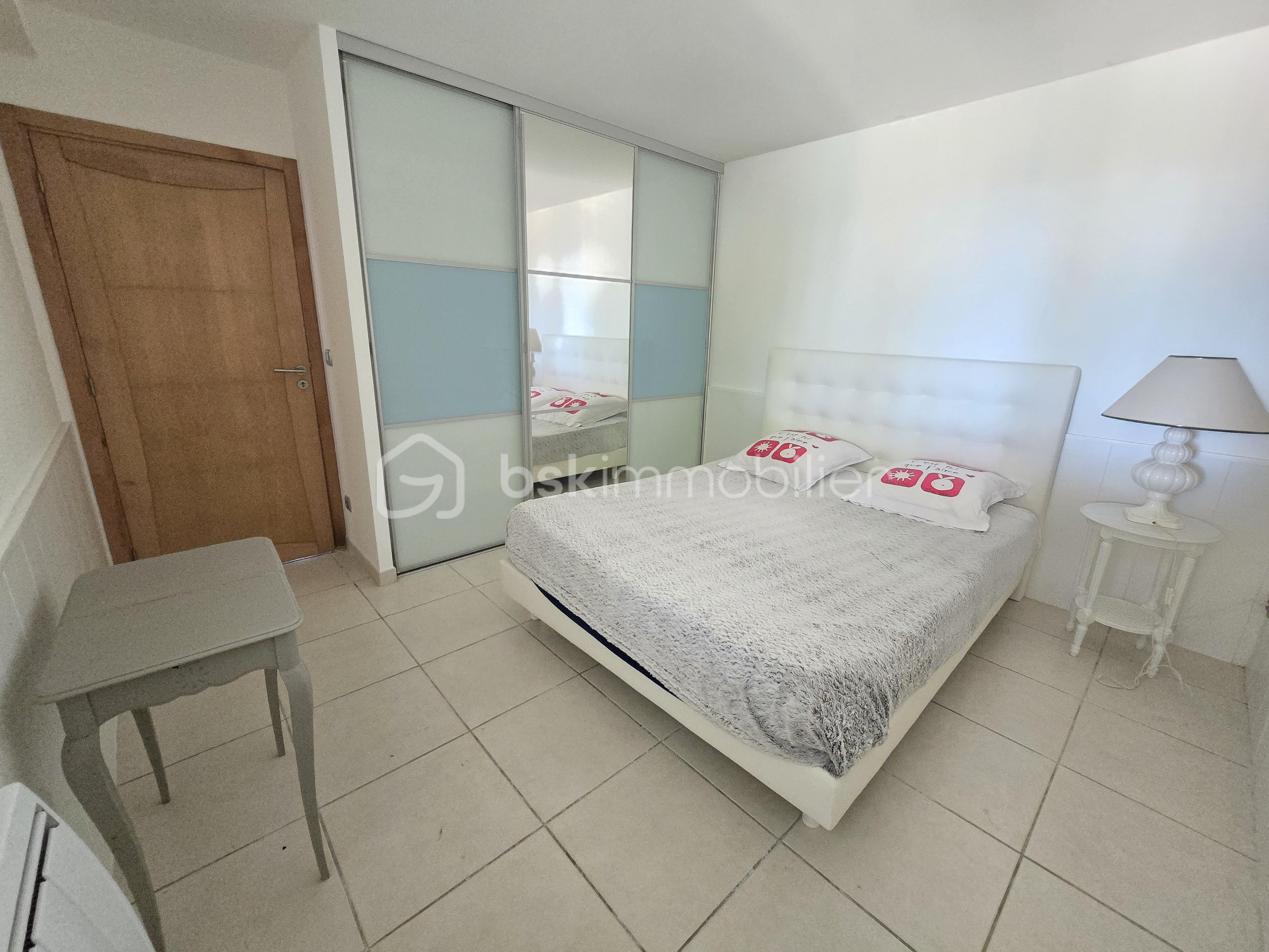 Maison traditionnelle de 250 m² - 20251208_114800.jpg