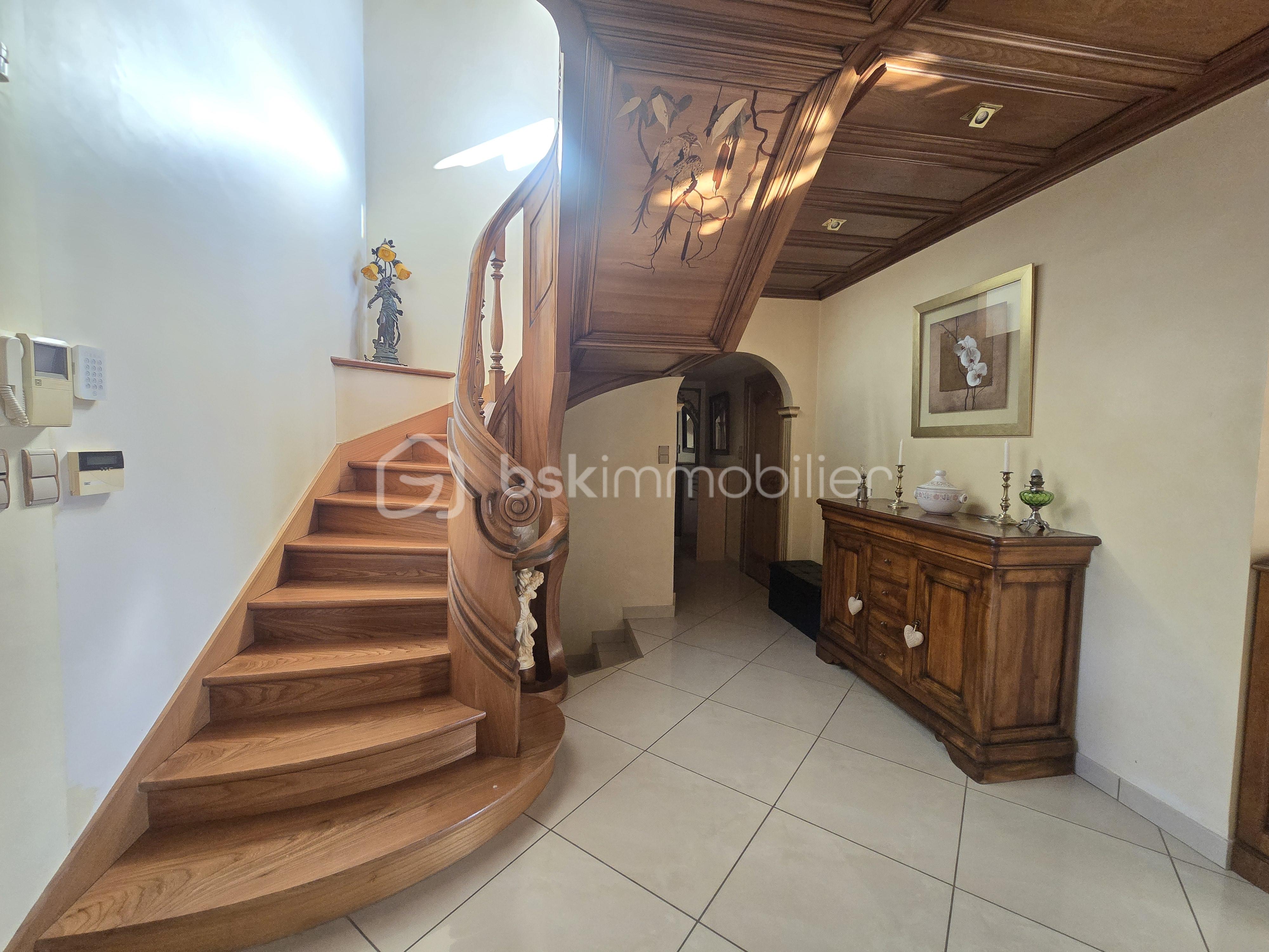 Maison traditionnelle de 250 m² - 20251208_112437.jpg