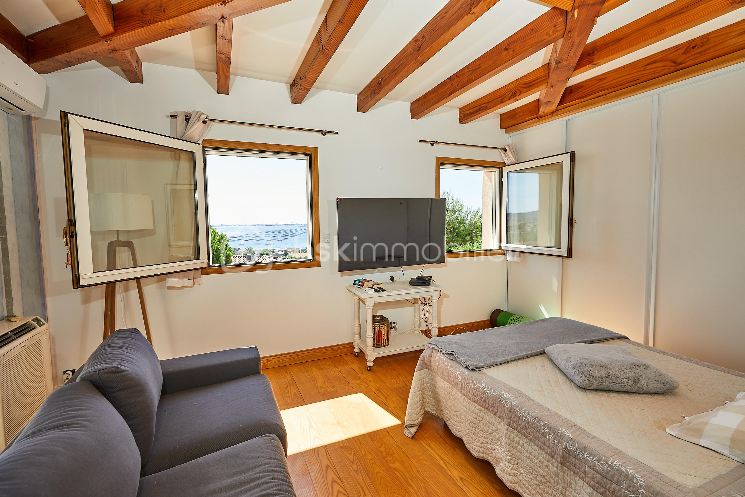 Propriete de 250 m² - CAMILLE LAFON-Immo Leroux- 33.jpg