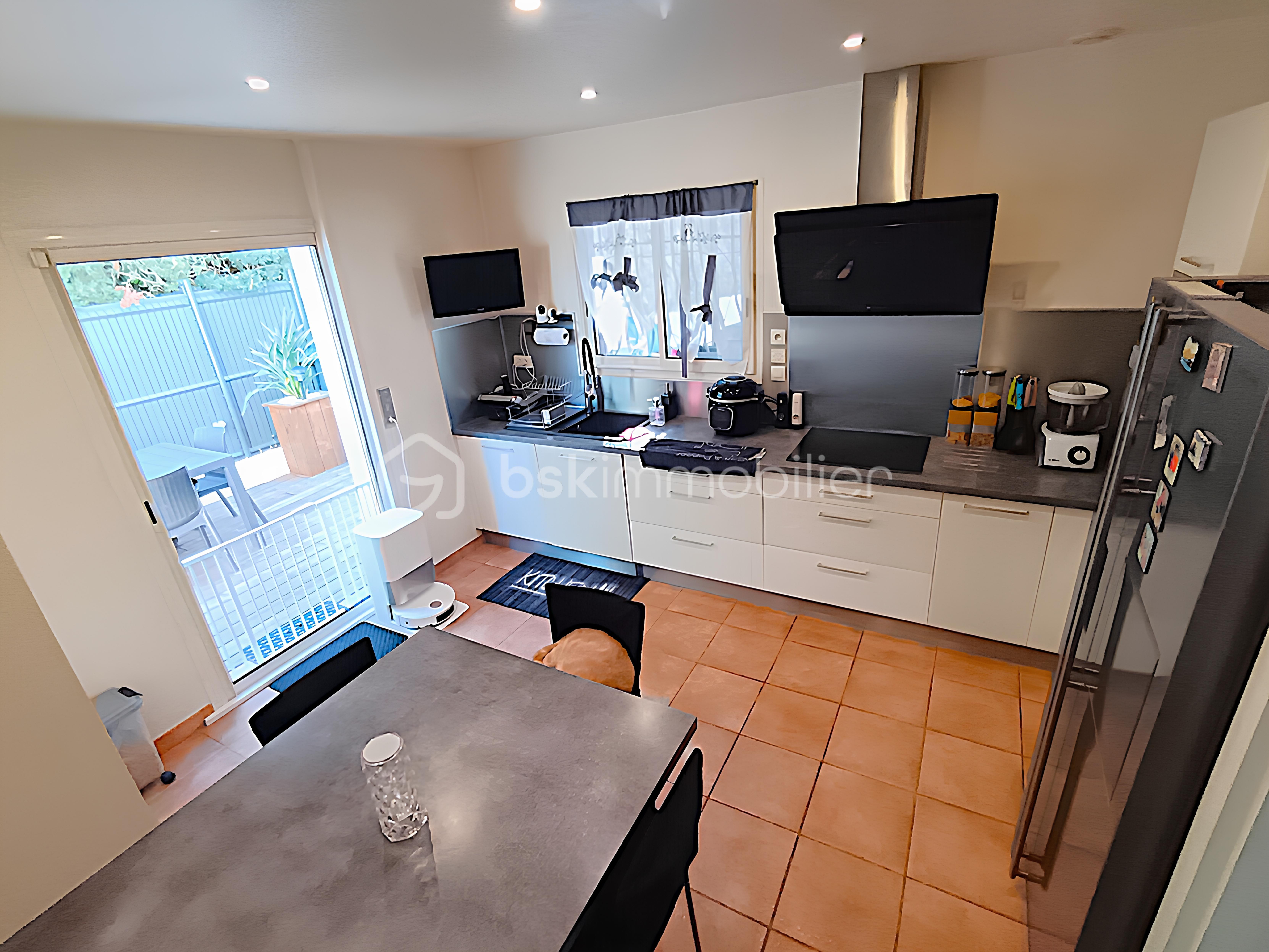 Maison de 111 m² - 9 Cuisine 3.jpg