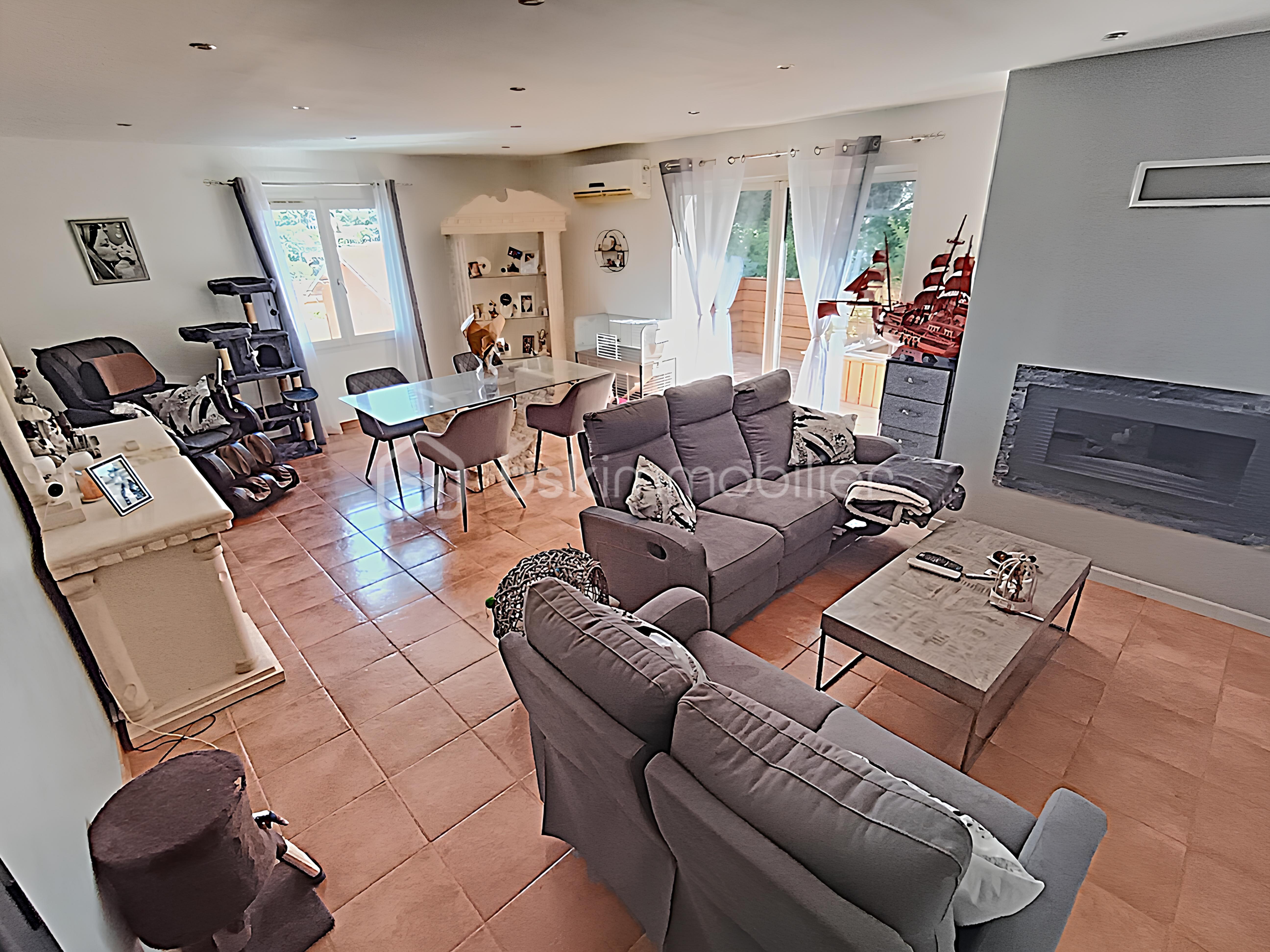 Maison de 111 m² - 8 Séjour 2.jpg
