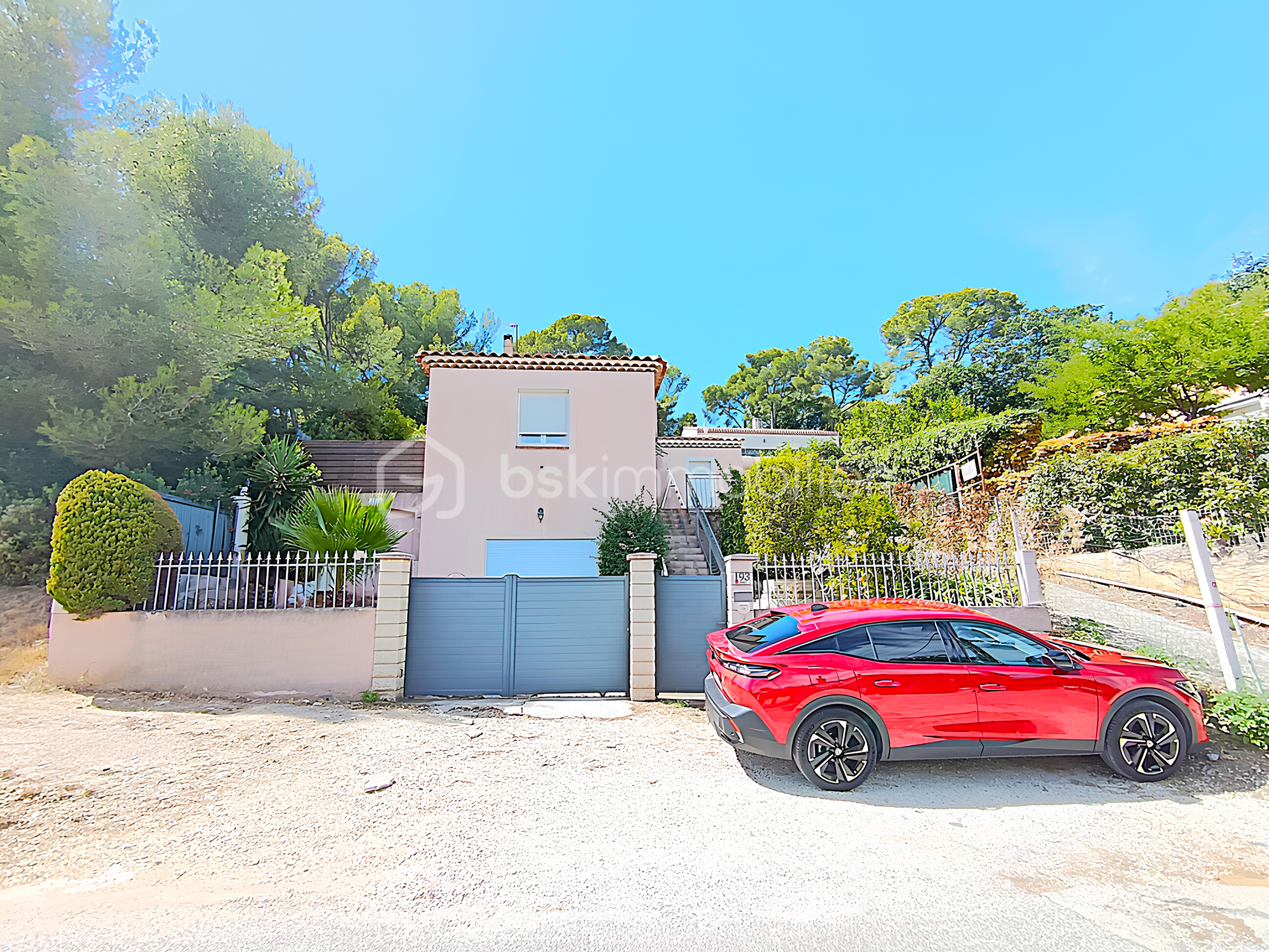 Maison de 111 m² - 22 Devanture.jpg