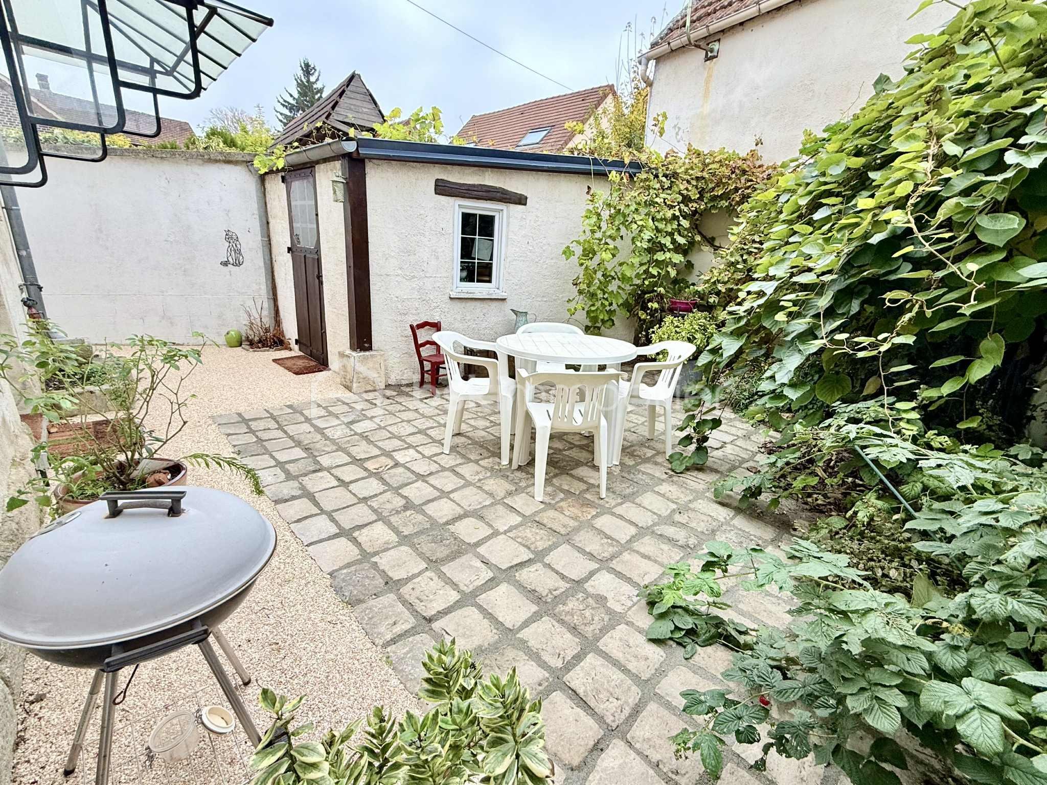 Maison de 62 m² - Cour 2.jpg