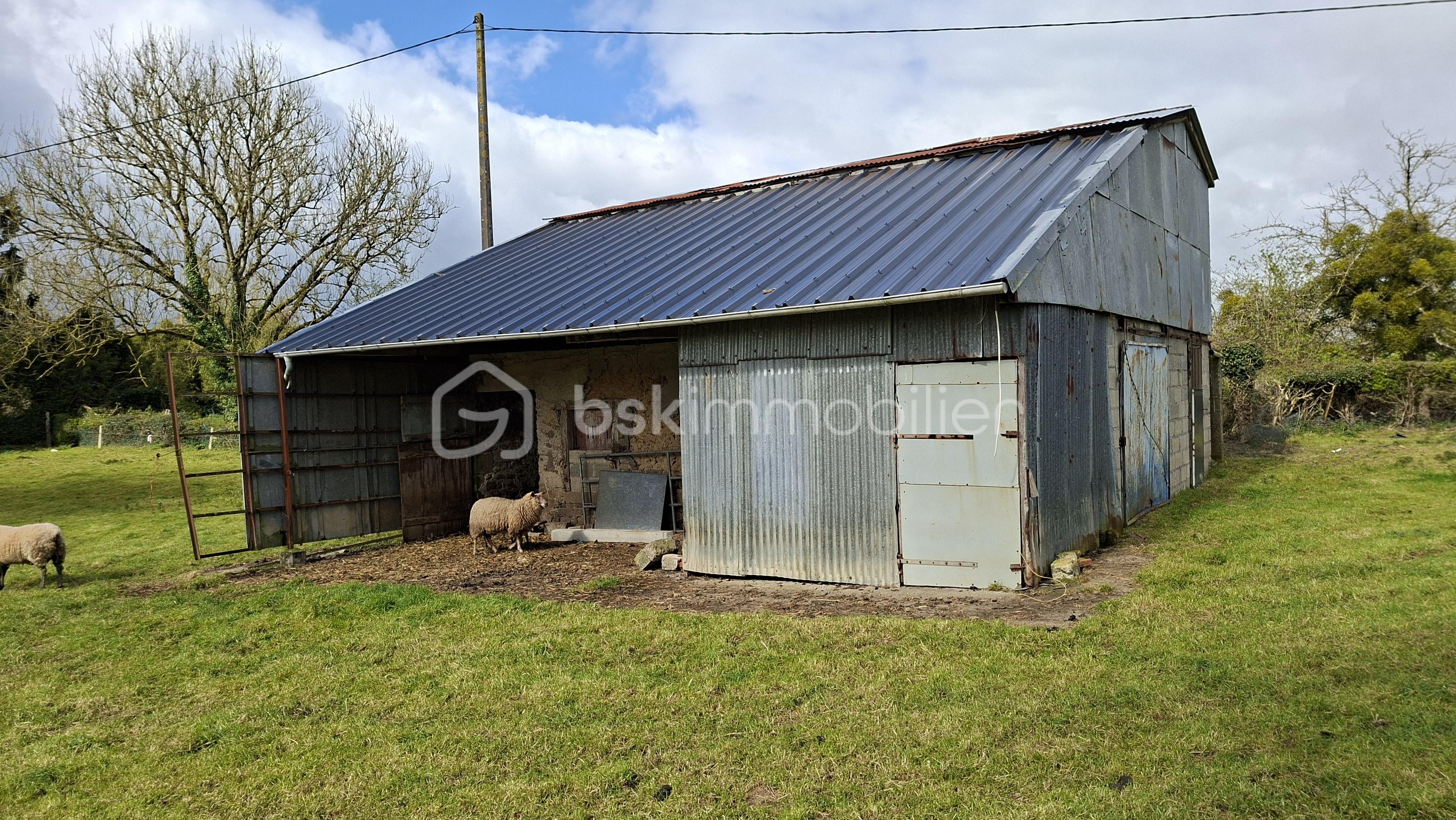 MAUDUIT façade dépendance.jpg