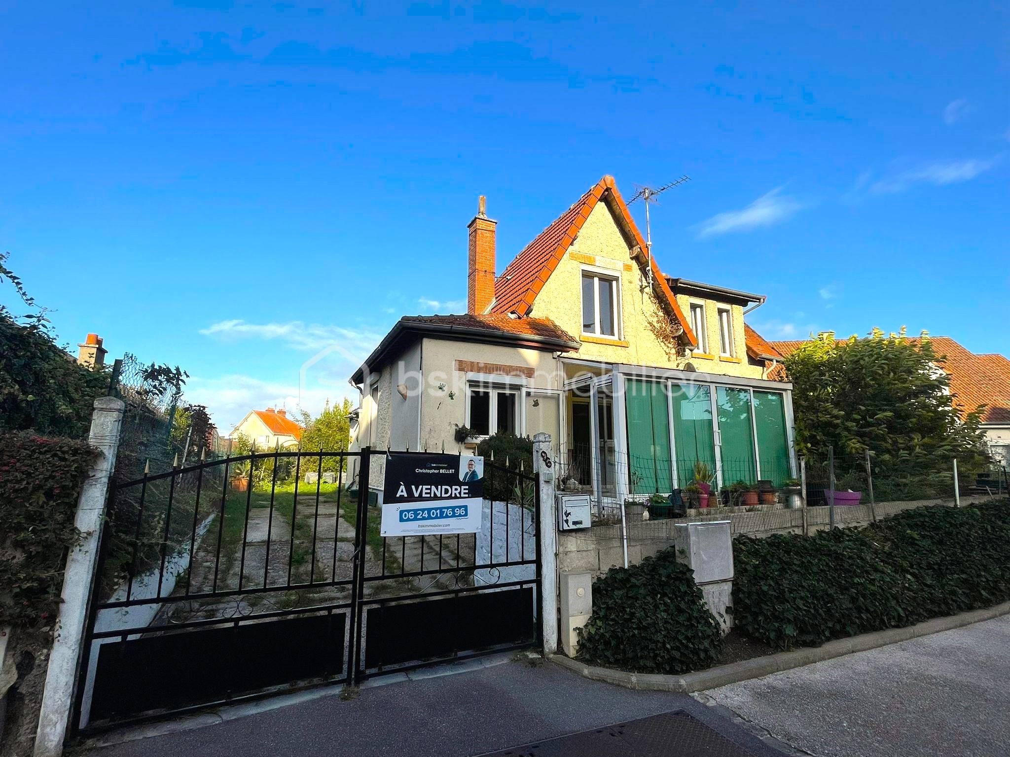 Maison de ville de 110 m² - IMG-20251005-WA0024.jpg