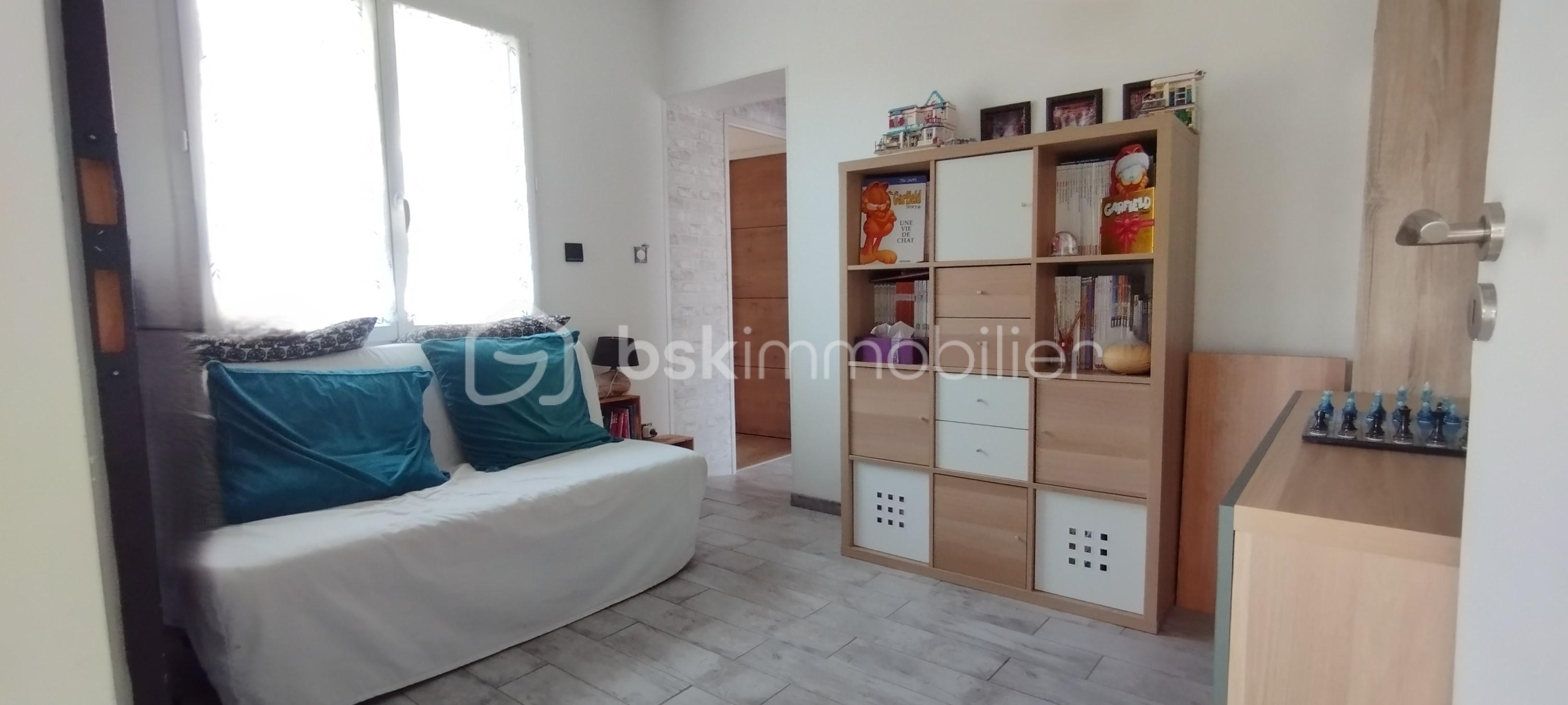 Maison contemporaine de 125 m² - 6 - Ch 3 - Bureau accès extension.jpg