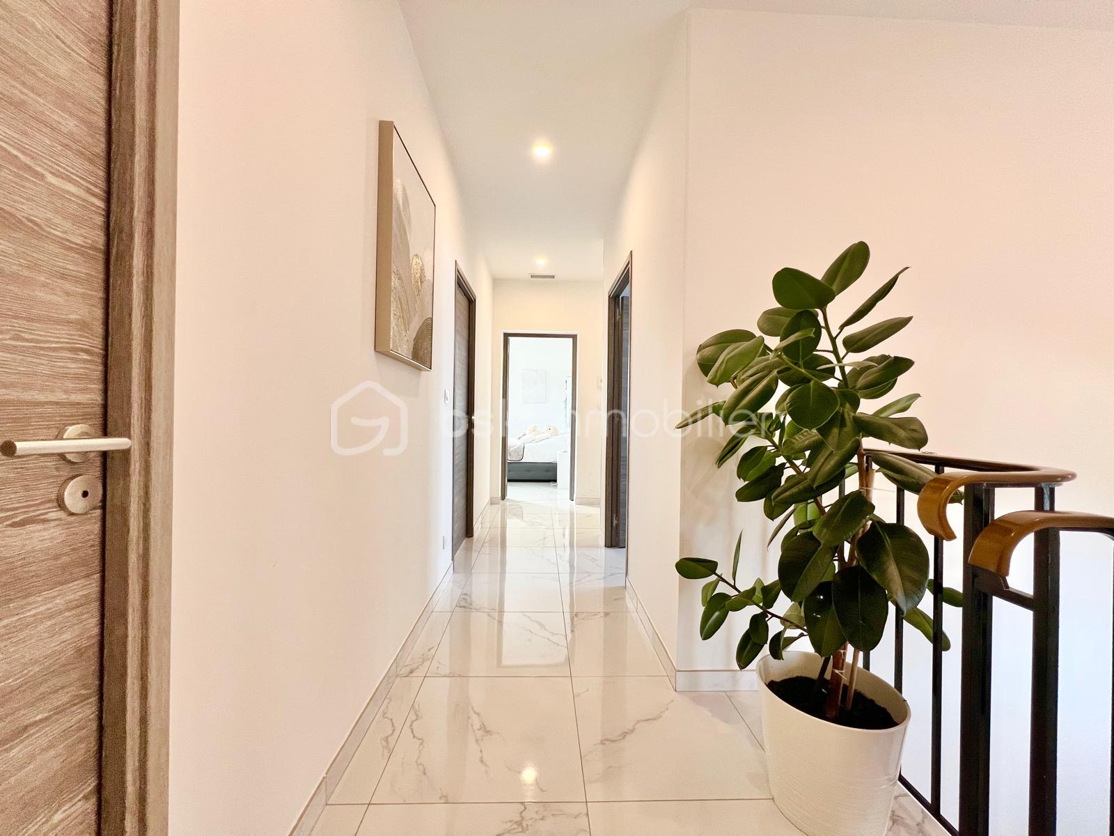 Villa de 140 m² - 11a3703b-6704-41f4-bc24-a68a5bda9944.jpeg