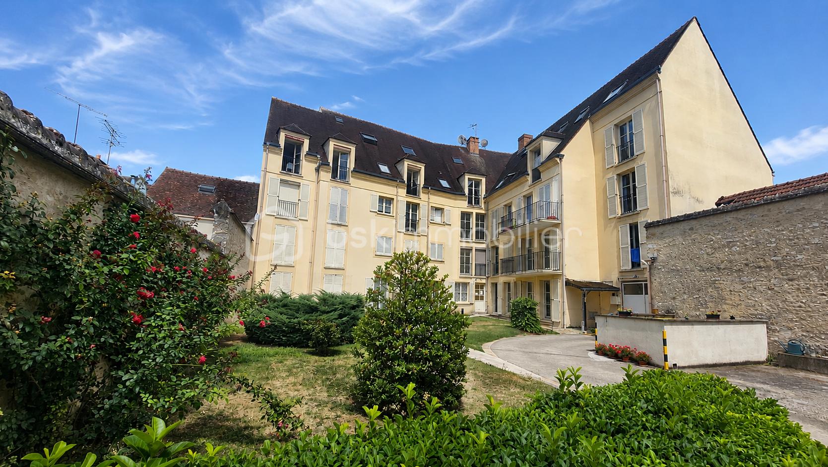 Appartement 2 pièces 57 m² · à Nemours · 56,8 m² · 158 000 €