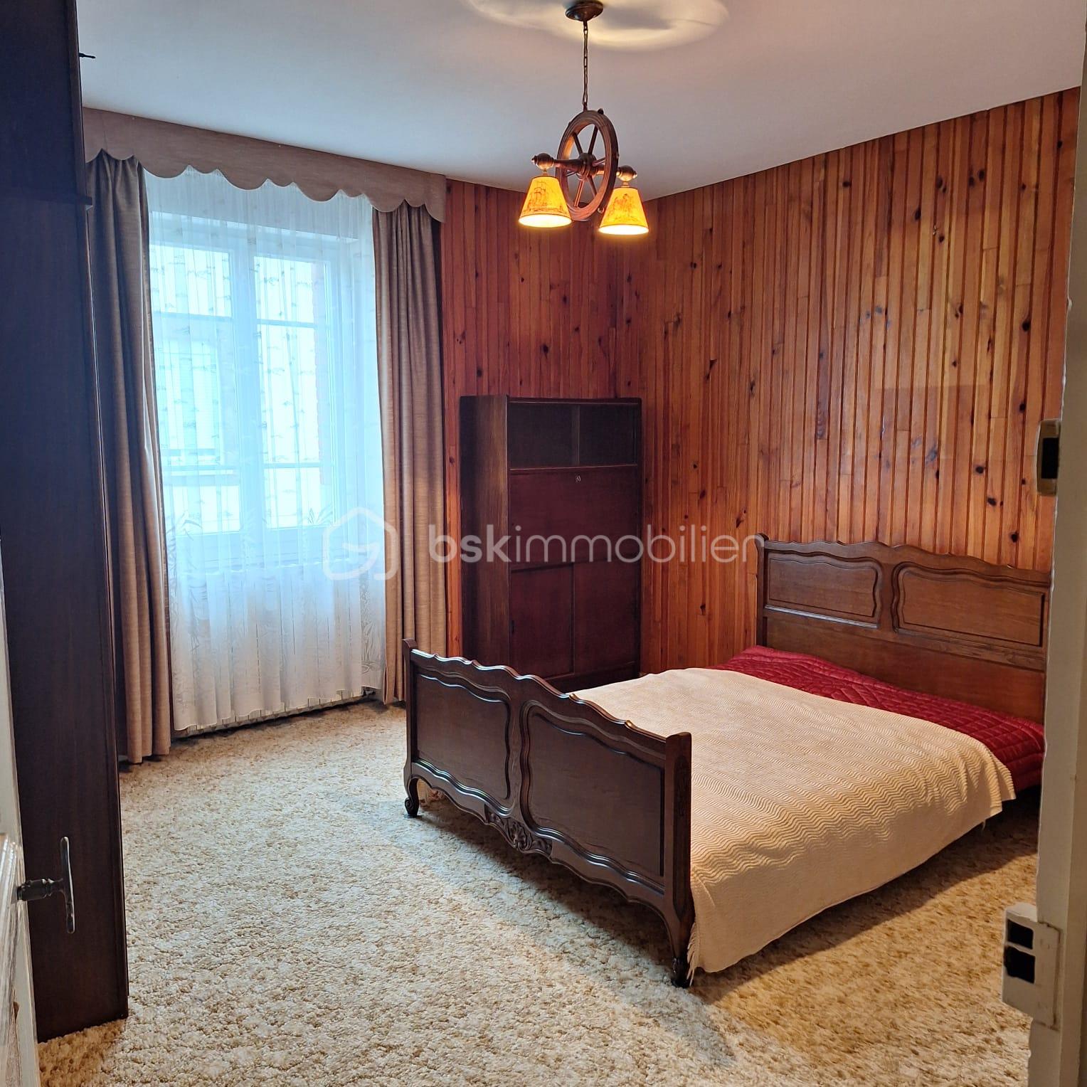 Maison de village de 171 m² - f234f480-89c4-472c-8c00-48e9dffa4f1d.jfif