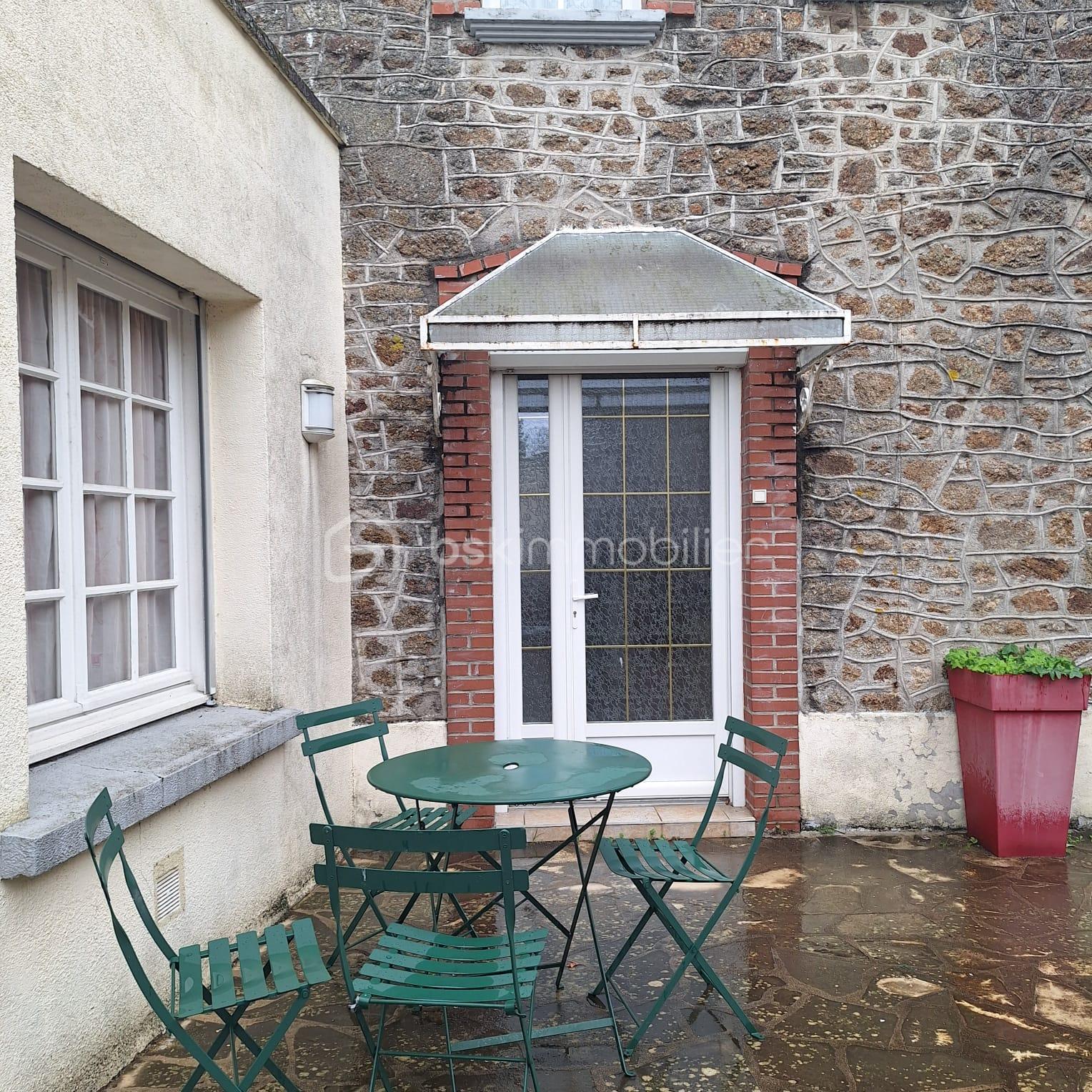 Maison de village de 171 m² - dd2bfdb8-61e0-4ee5-9fbe-642fe22399d3.jfif