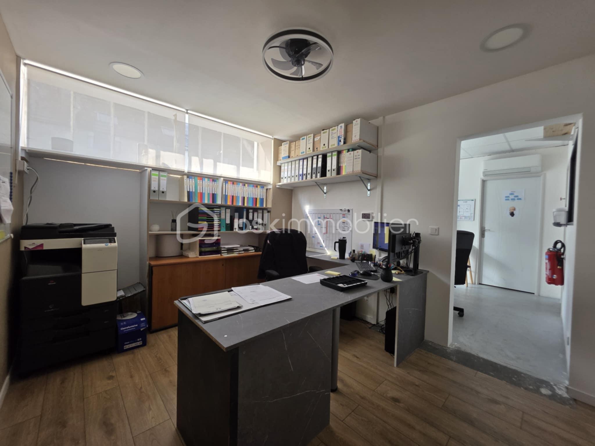 Immeuble mixte de 165 m² - 54d6c570-617c-4544-a751-60fa83ac9f91.jpeg