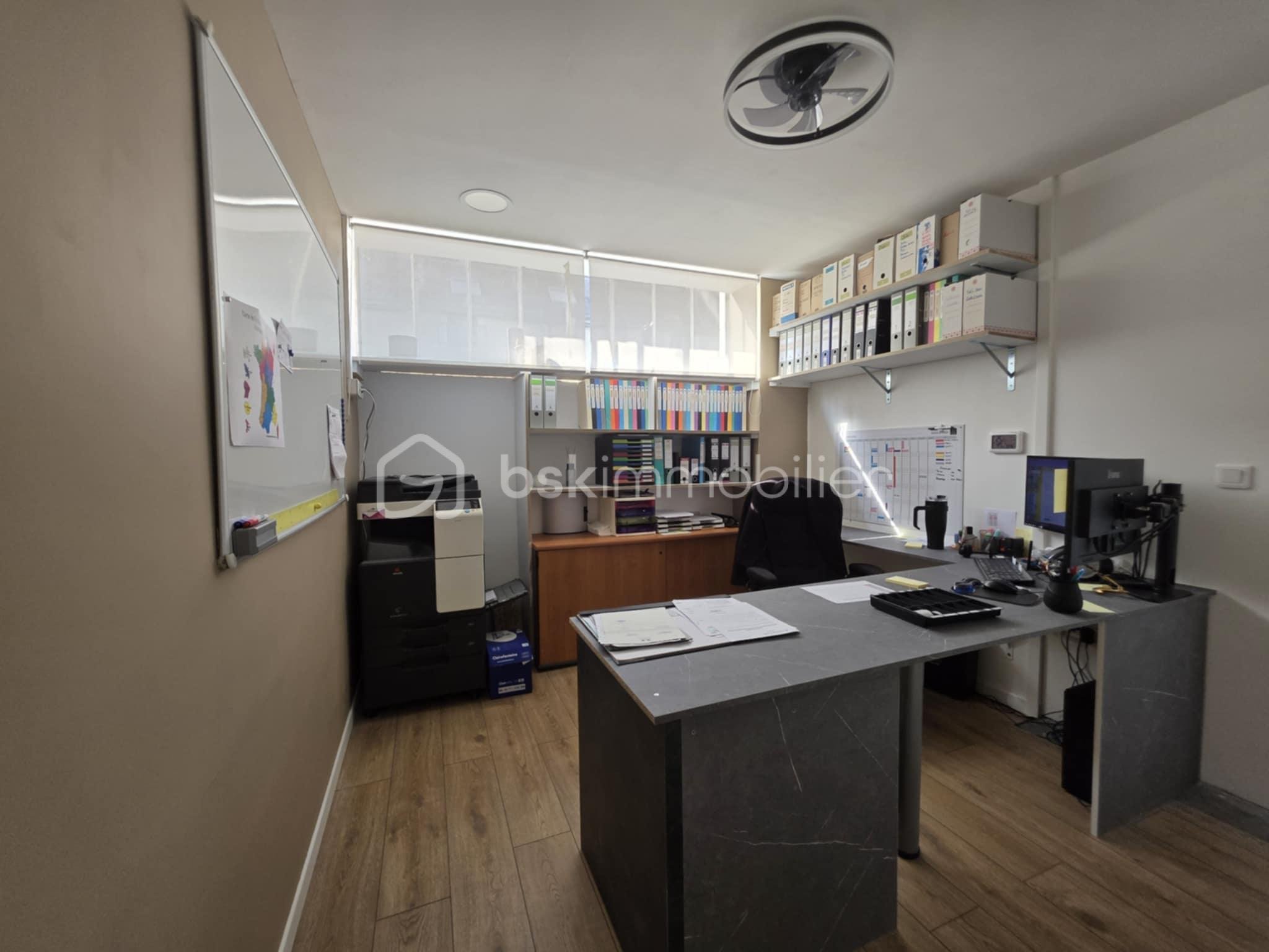Immeuble mixte de 165 m² - 1946acf2-c594-42f3-a014-5d659d70e8f4.jpeg
