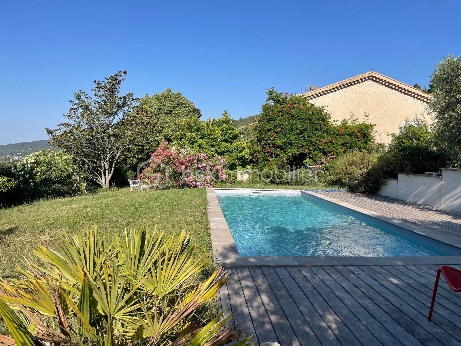 2 - Photo piscine et maison.jpg