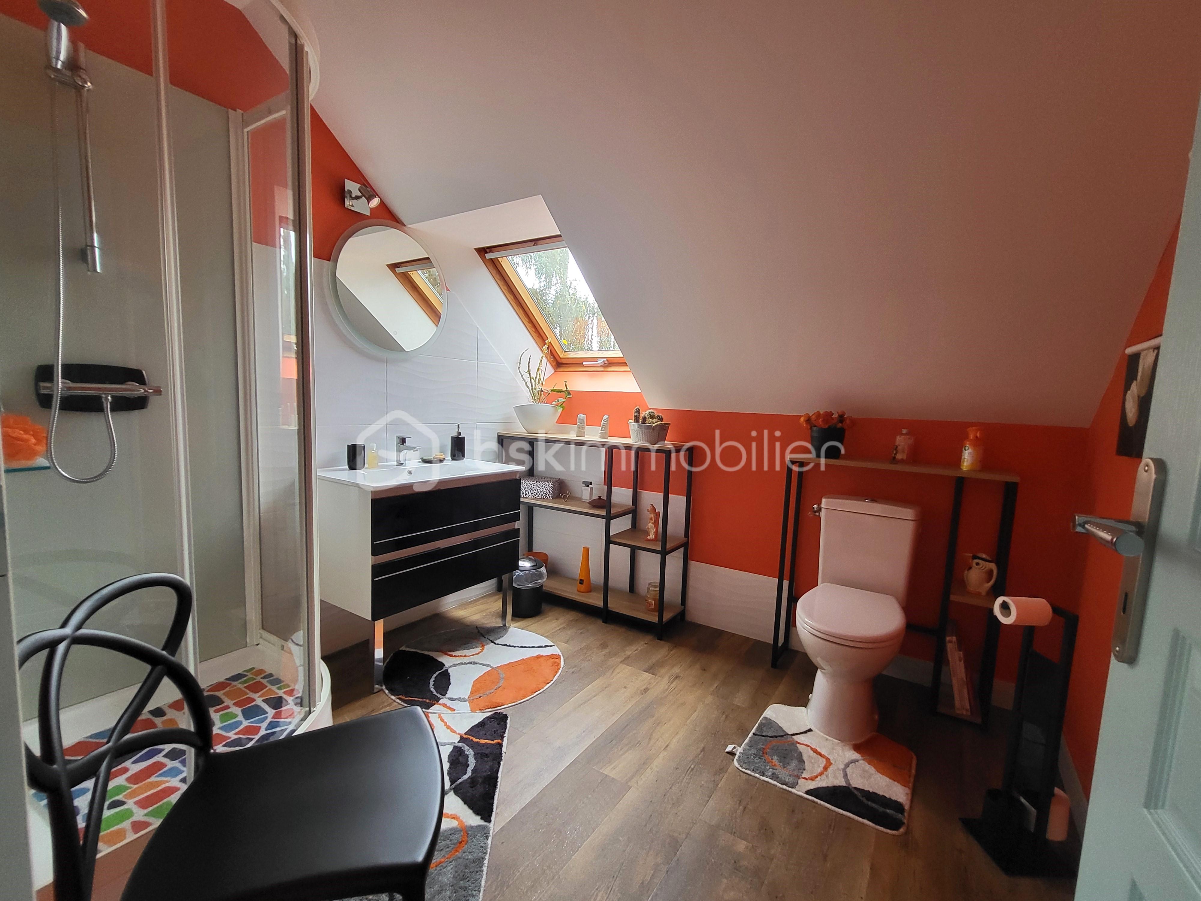 Maison de 130 m² - salle d'eau du haut.jpg