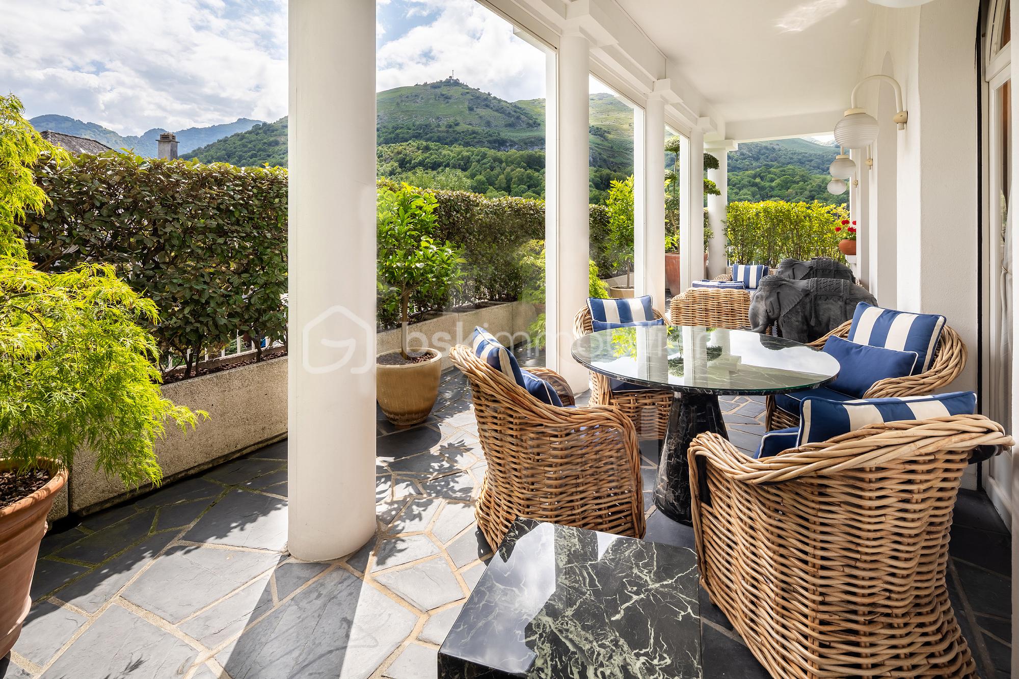 Maison d architecte de 310,80 m² - 7iad.jpg