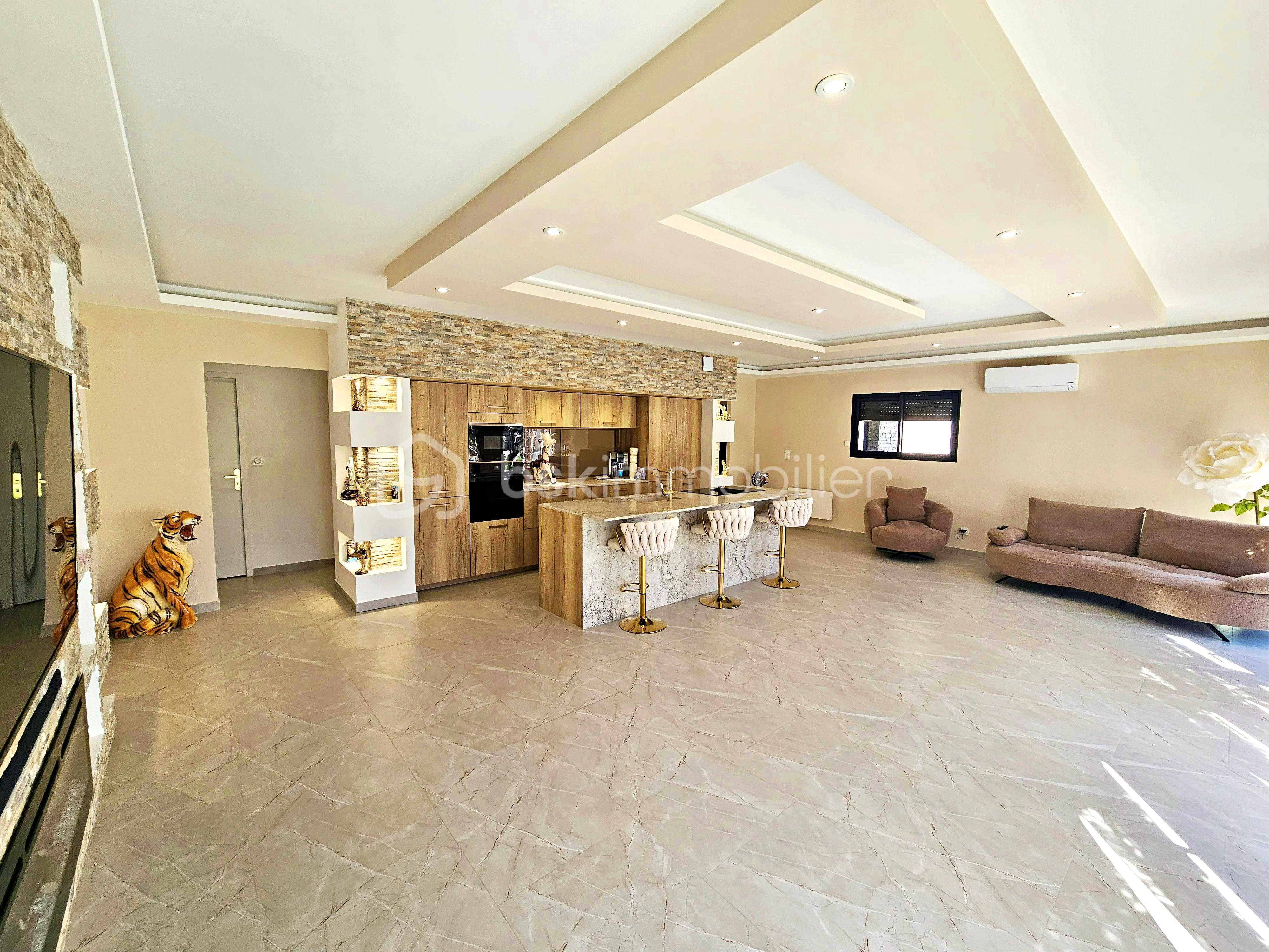 Maison contemporaine de 255 m² - Pièce de vie.jpg