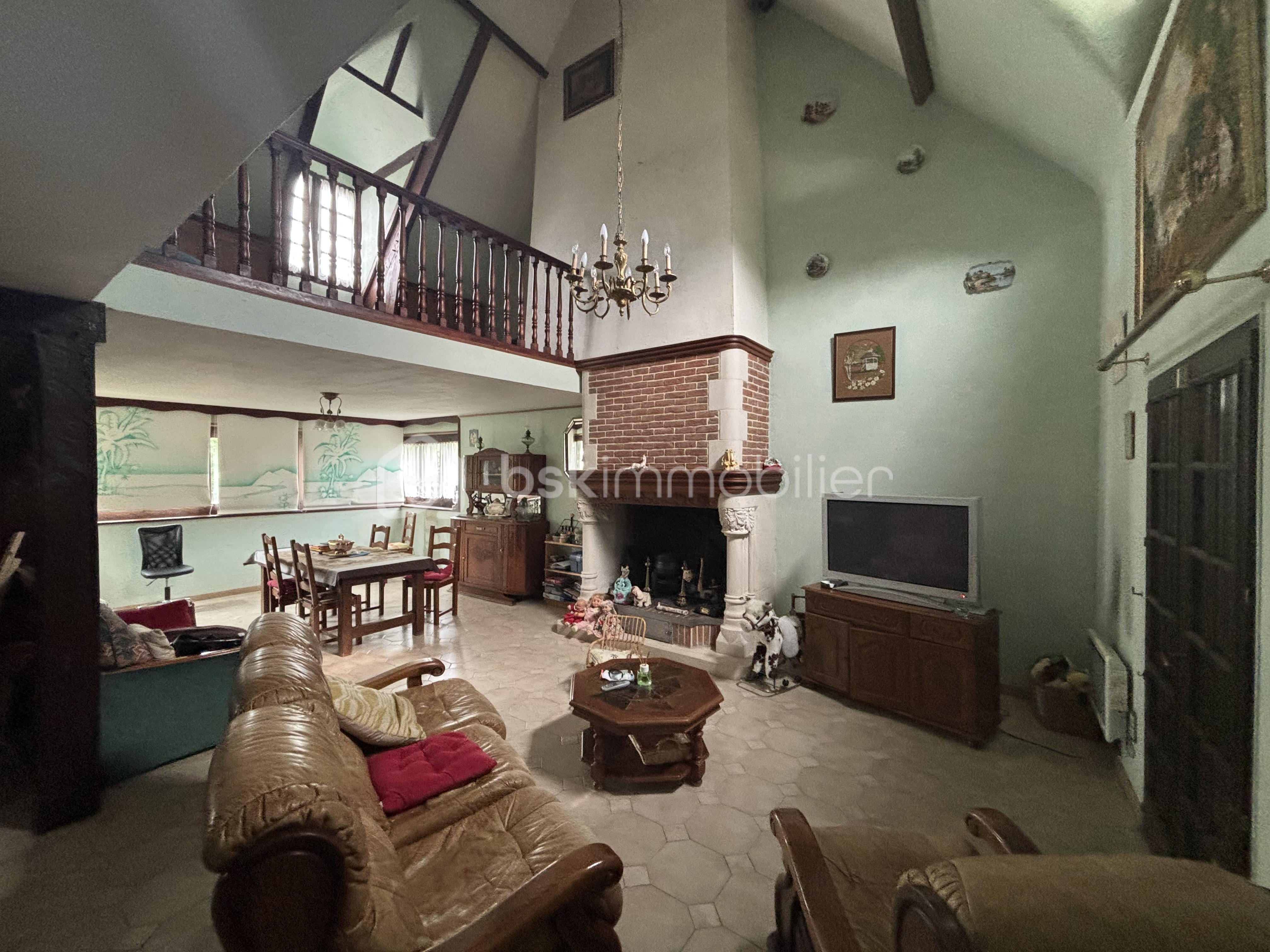 Maison de maitre de 160 m² - OZAN 6.jpg