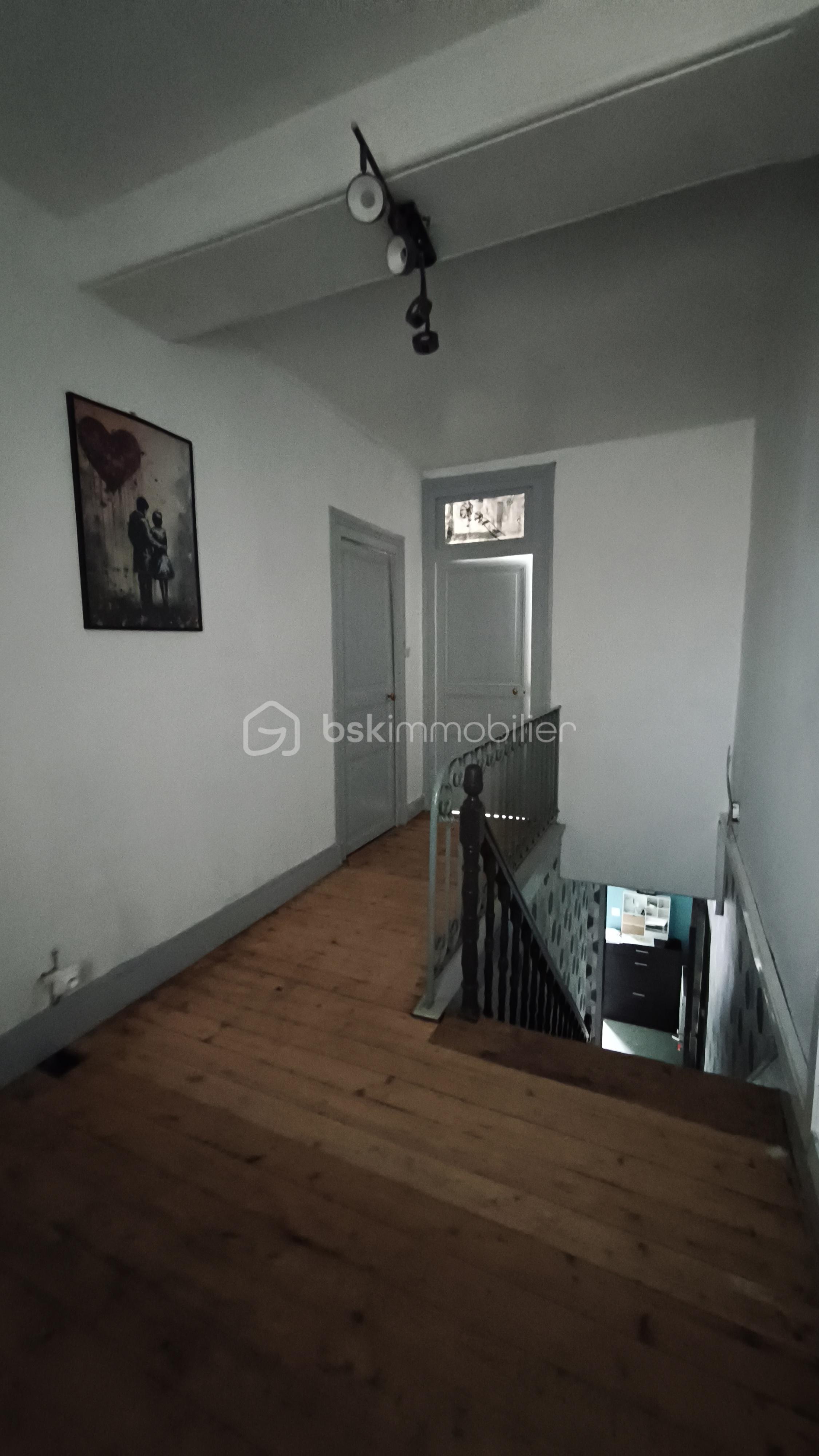 Maison traditionnelle de 122 m² - 1758637244465.jpg