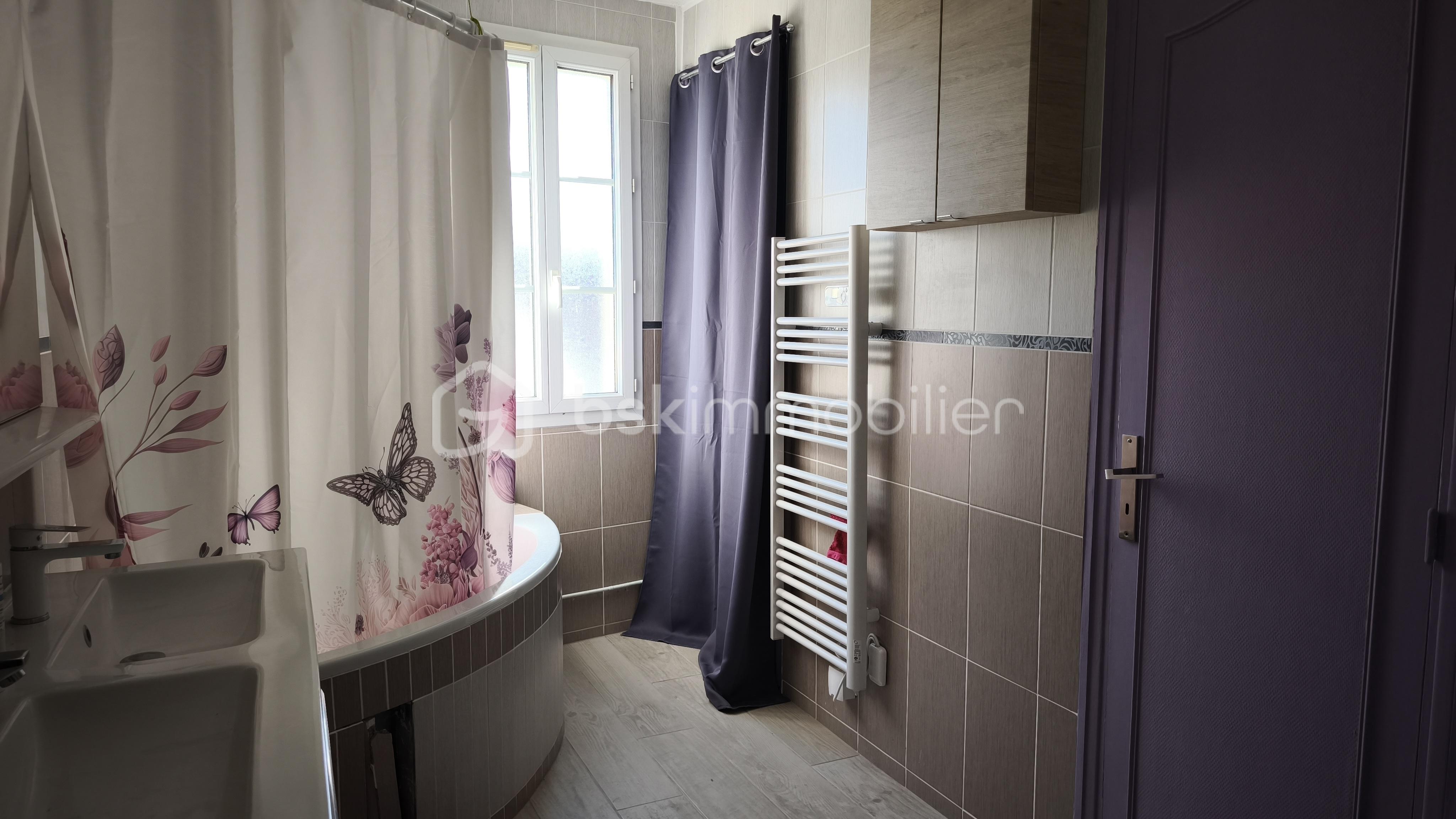 Maison traditionnelle de 122 m² - 1758637214856.jpg
